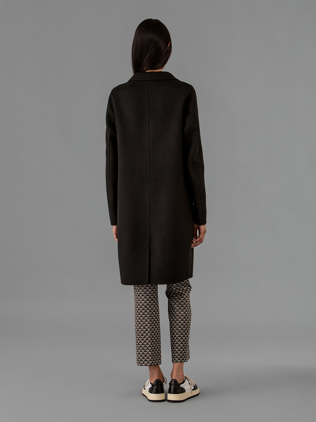 Detailansicht von Wollmantel von OAKWOOD