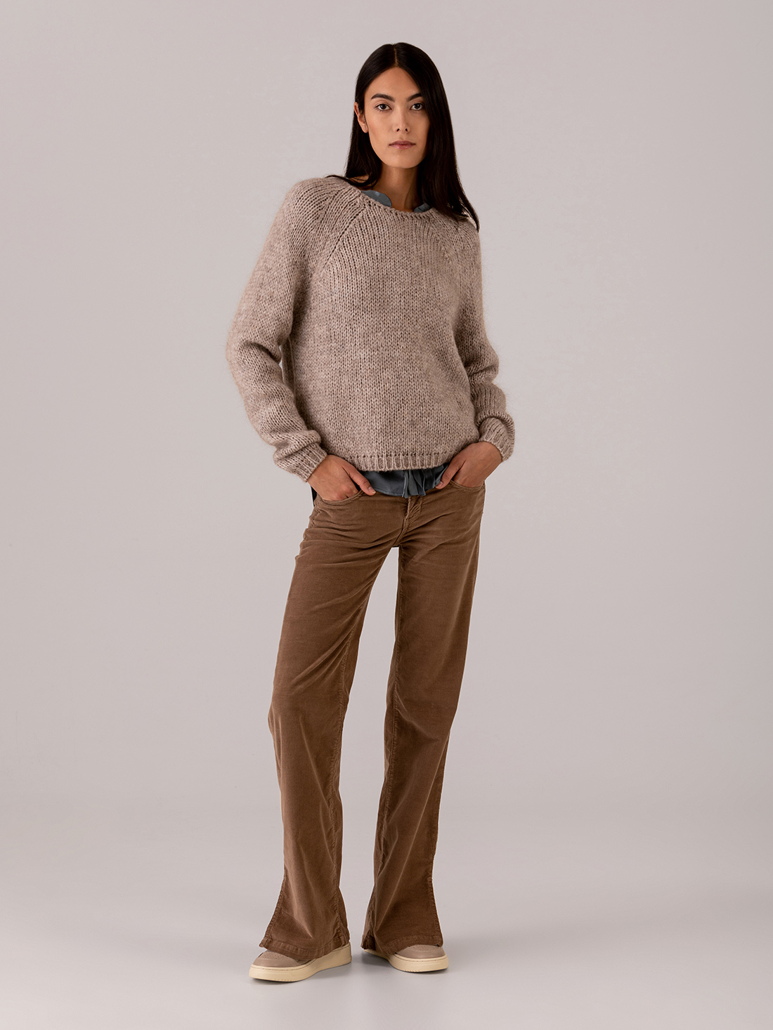 Detailansicht von Pullover von SIBIN LINNEBJERG