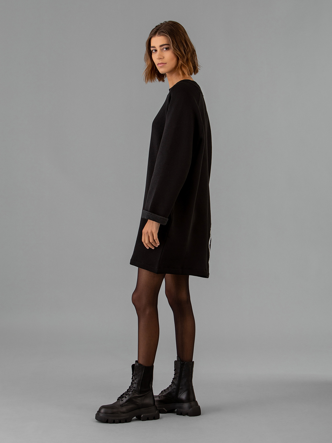 Detailansicht von Midi-Sweatshirtkleid aus Baumwolle von 10 DAYS