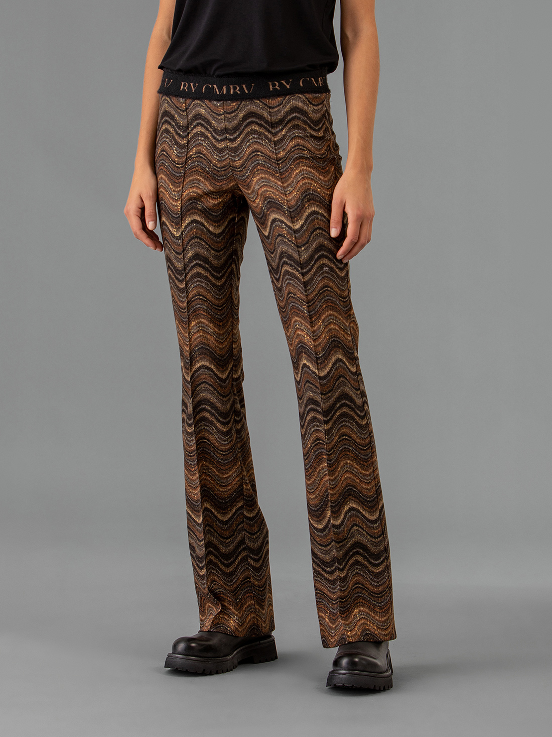 Detailansicht von Bootcut Hose von CAMBIO