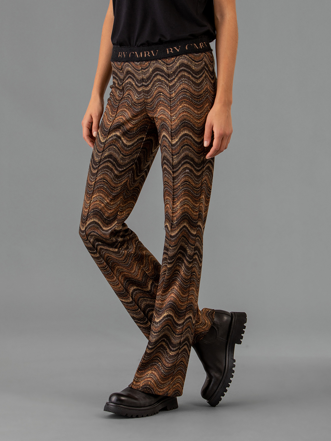 Detailansicht von Bootcut Hose von CAMBIO