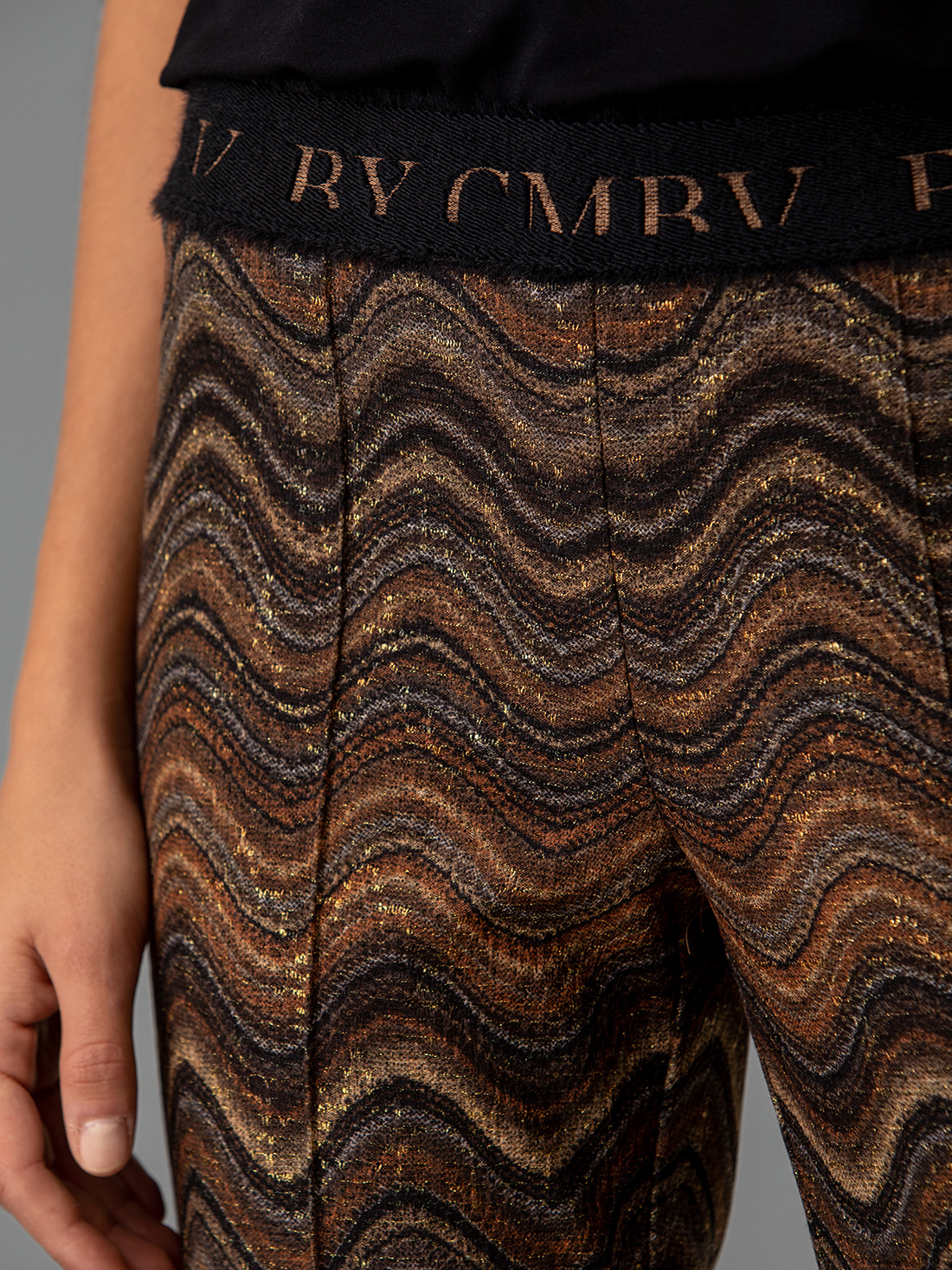 Detailansicht von Bootcut Hose von CAMBIO