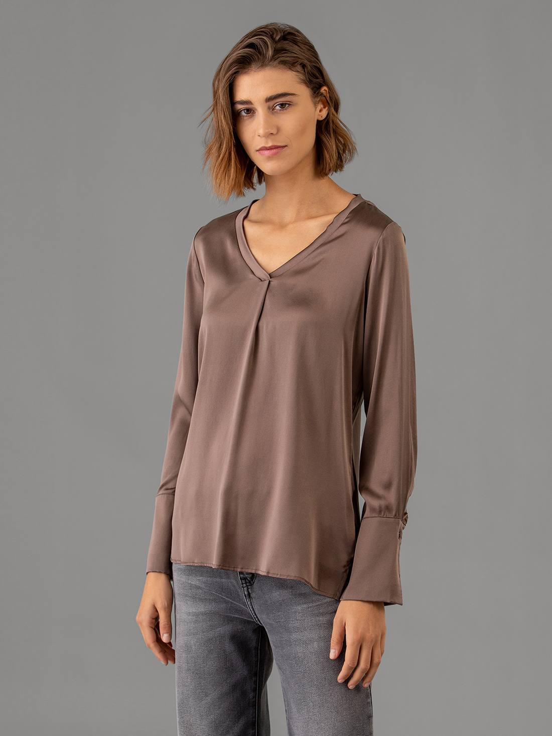 Detailansicht von Seidenbluse von DANIELS