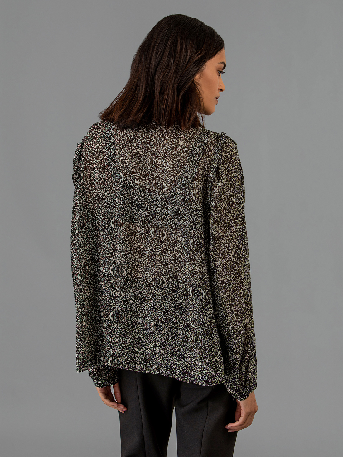 Detailansicht von Gemusterte Bluse mit Rüschung von CIRCLE OF TRUST