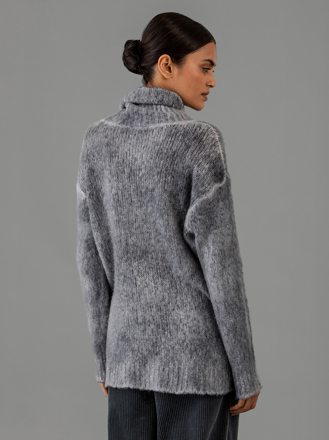 Detailansicht von Rollkragenpullover von AVANT TOI
