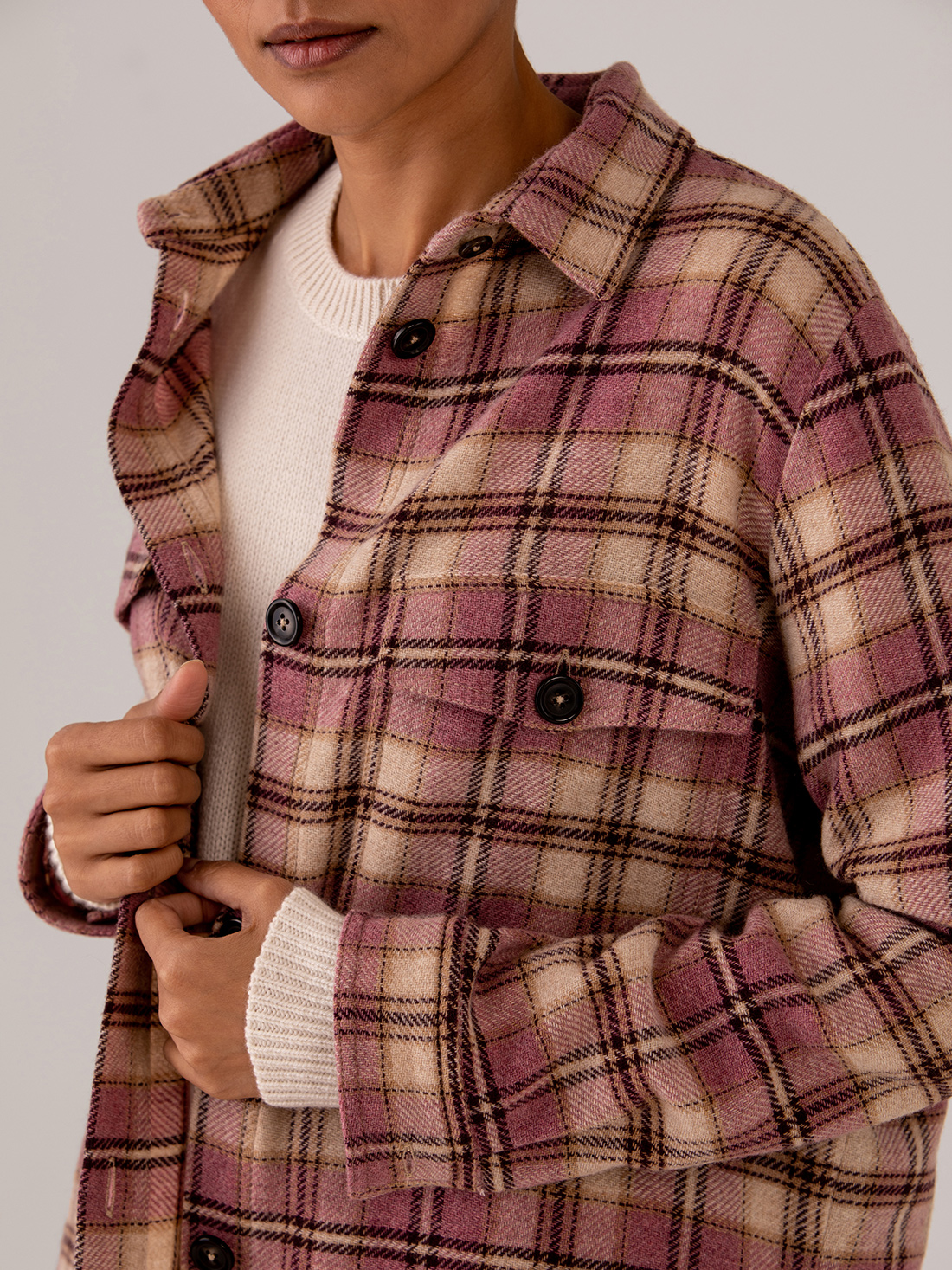 Detailansicht von Hemdbluse von CIRCOLO