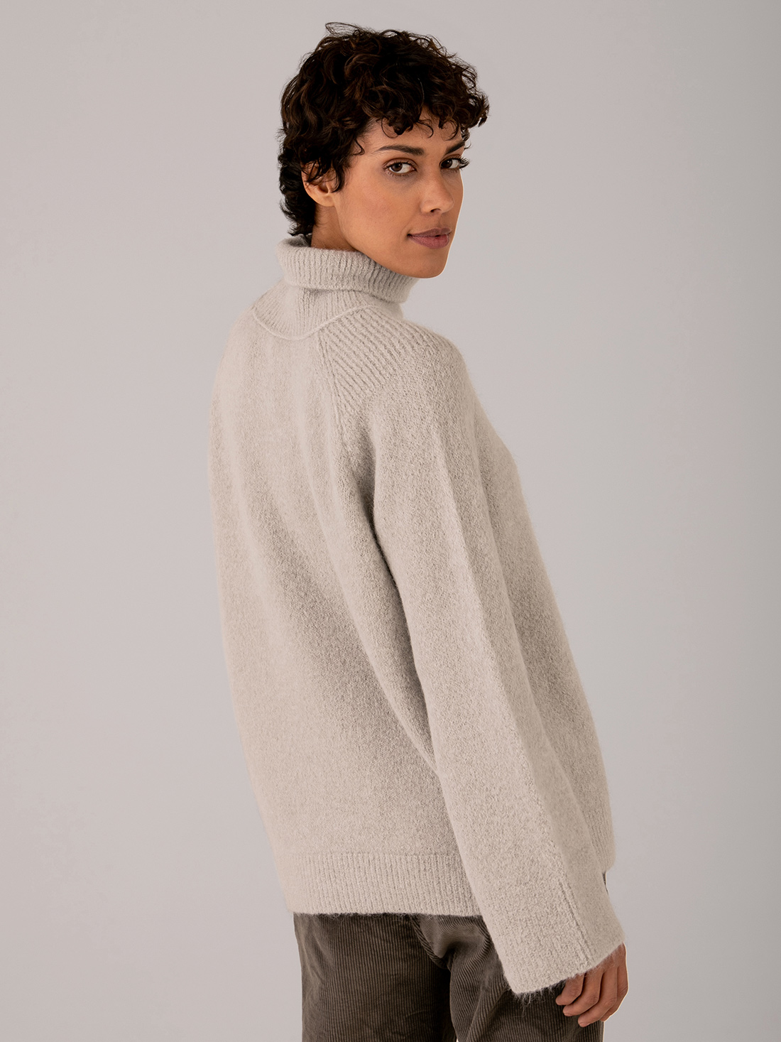 Detailansicht von Rollkragenpullover von DOROTHEE SCHUMACHER