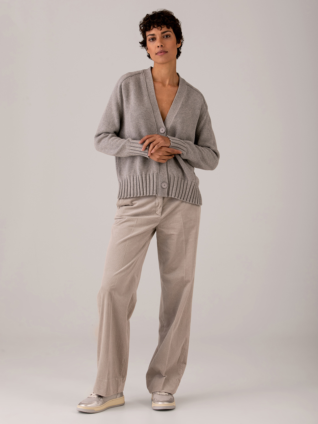 Detailansicht von Strickjacke aus Baumwolle von ARMEDANGELS