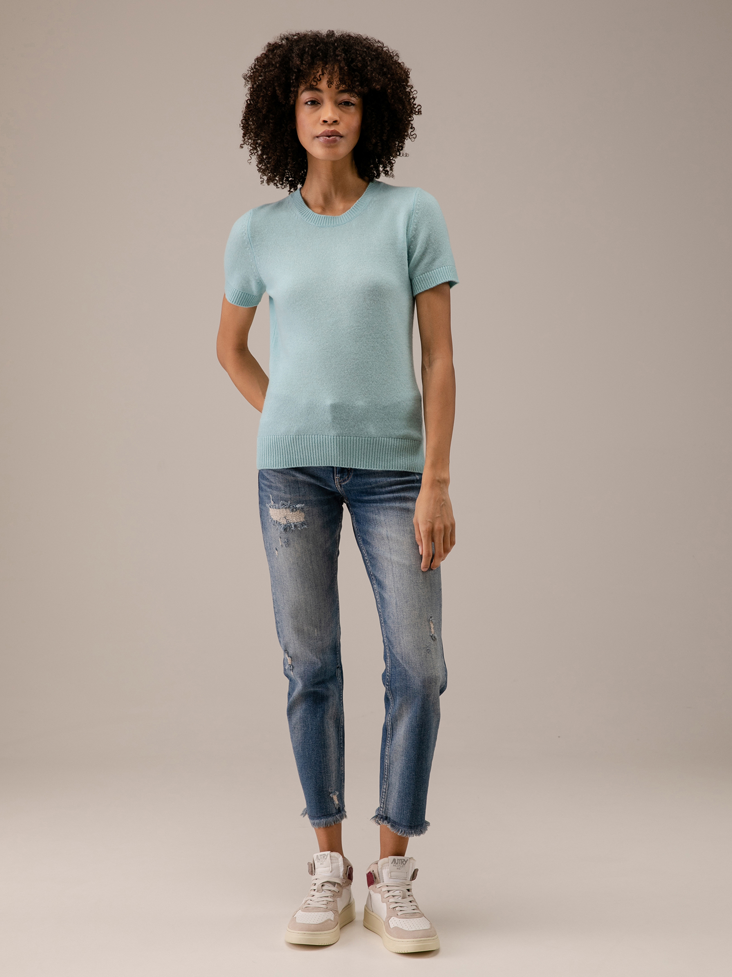 Detailansicht von Kurzarm-Pullover aus Cashmere von DANIELS