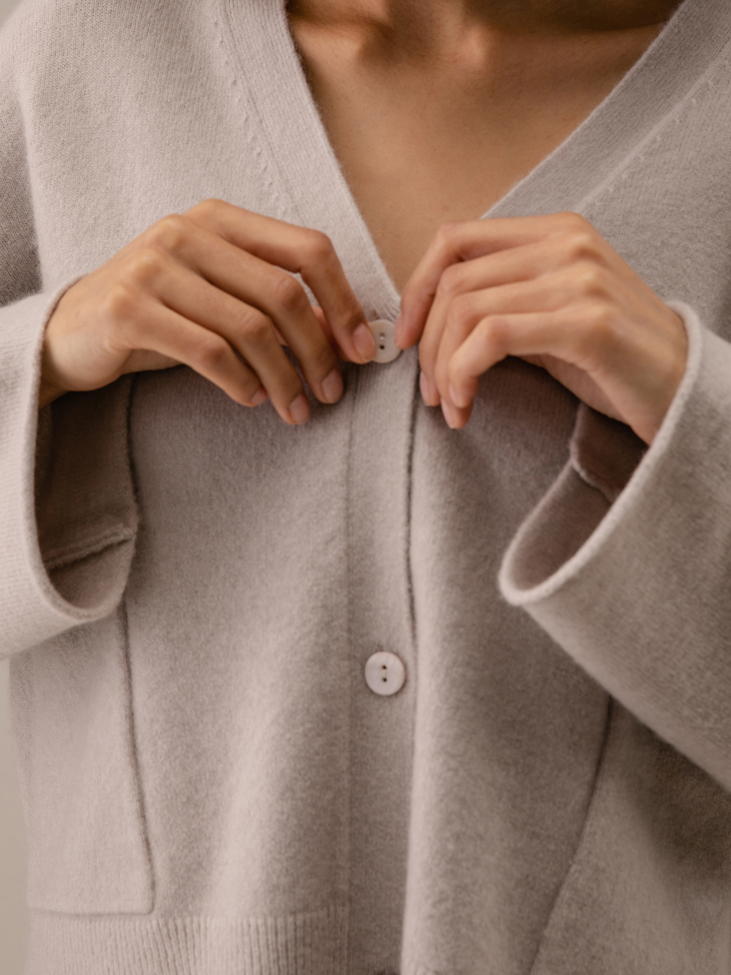 Detailansicht von Oversized Strickjacke von IHEART