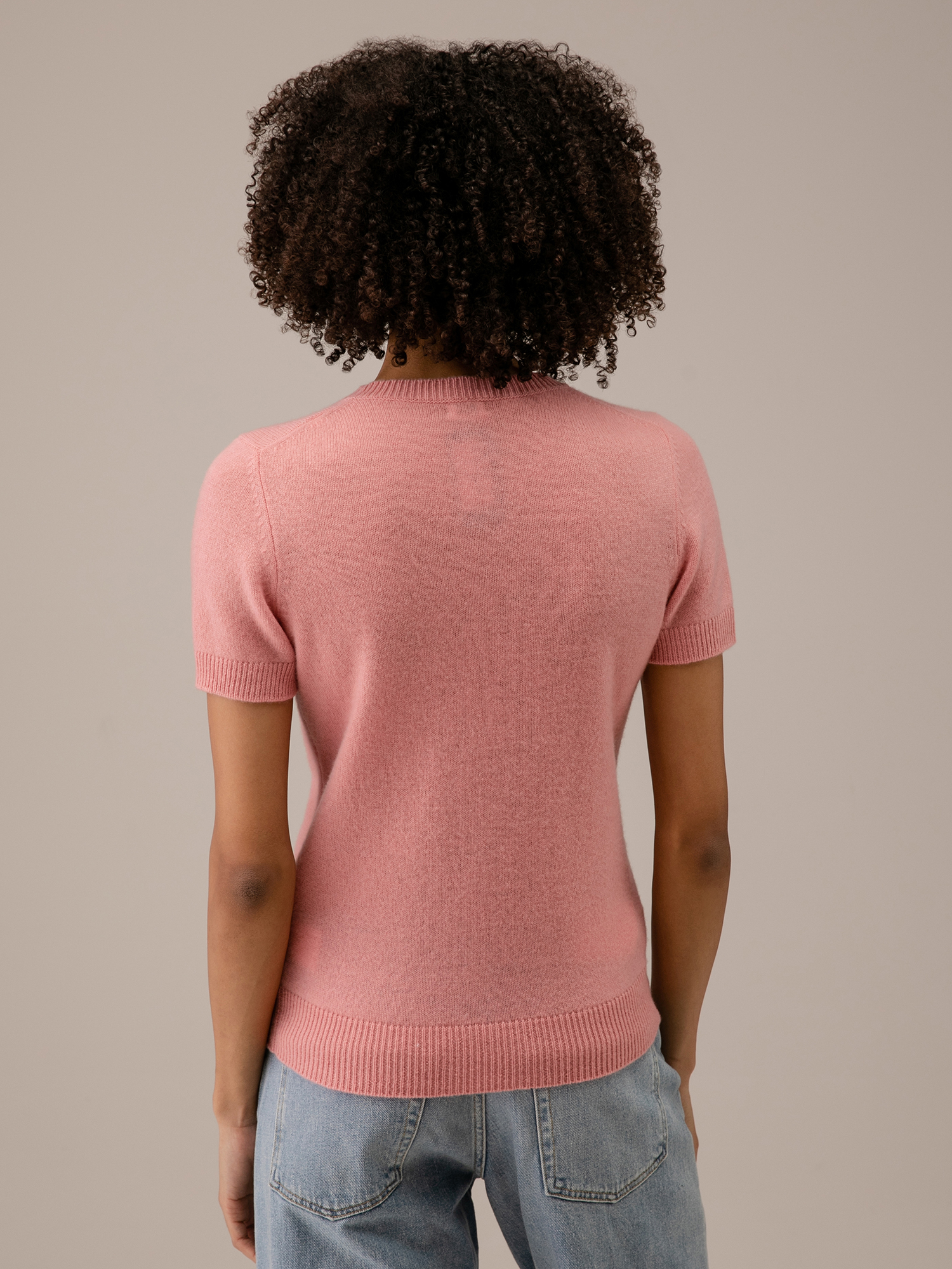 Detailansicht von Kurzarm-Pullover aus Cashmere von DANIELS