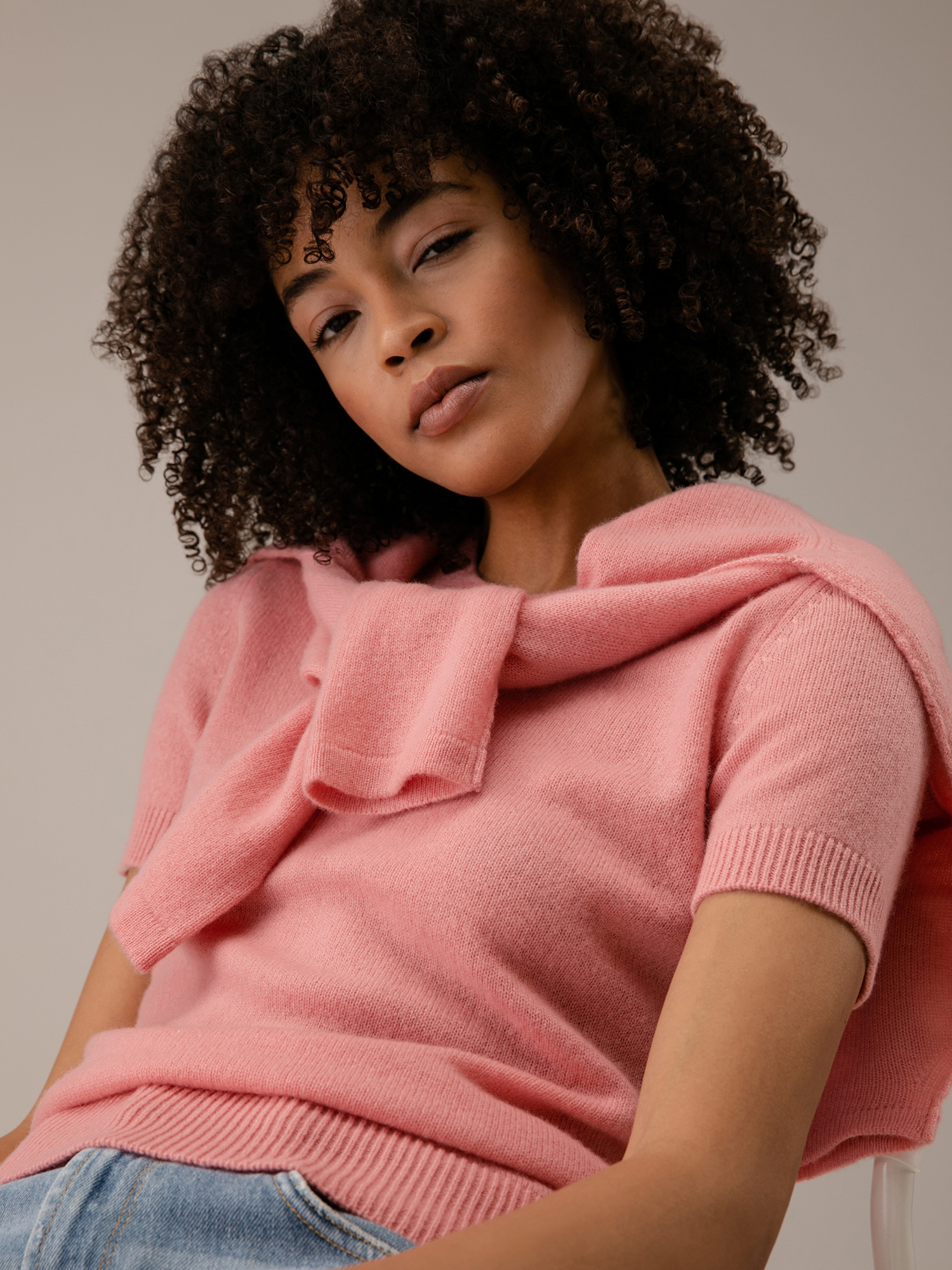 Detailansicht von Kurzarm-Pullover aus Cashmere von DANIELS