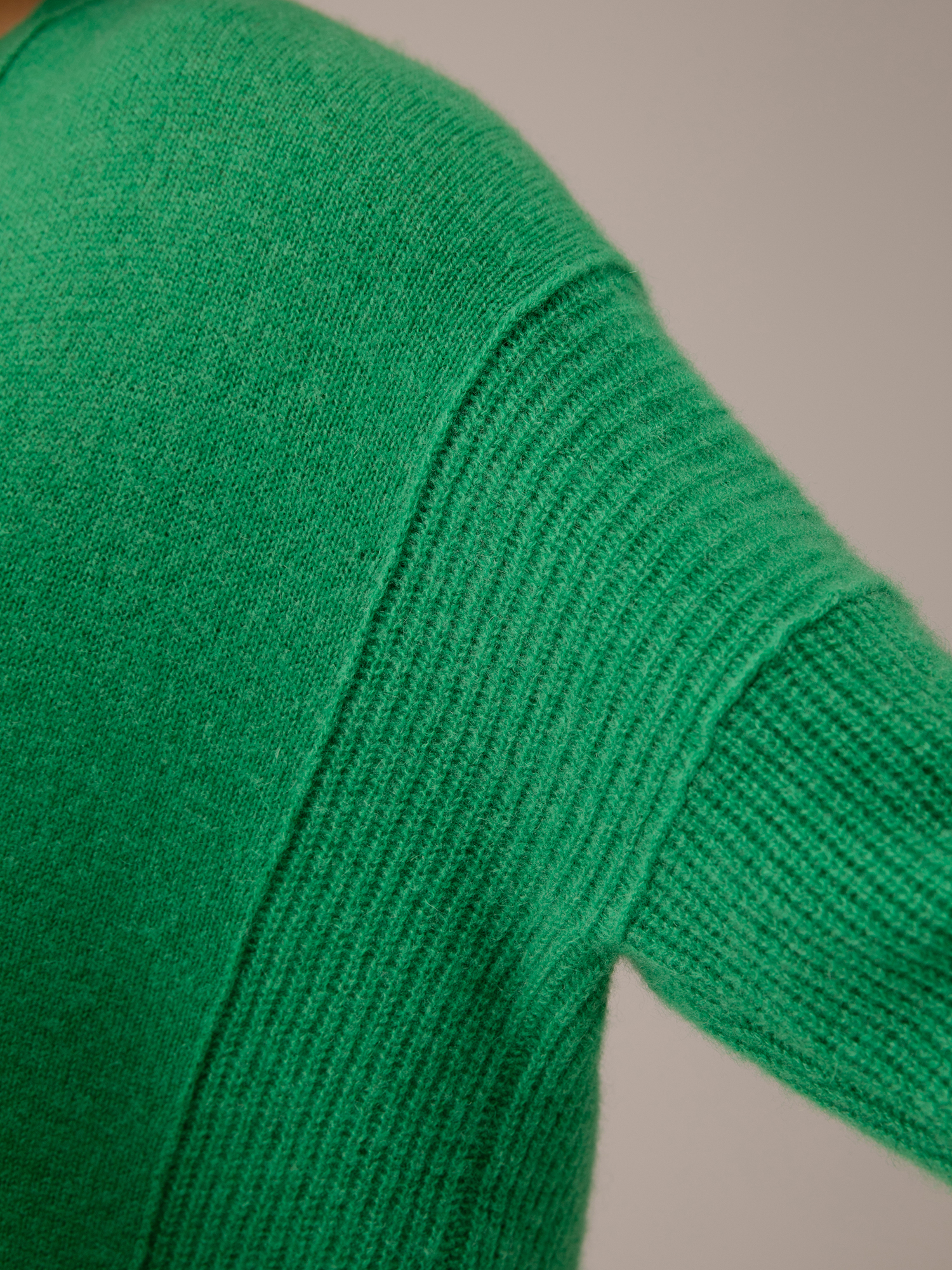 Detailansicht von Oversized Pullover von 360 CASHMERE