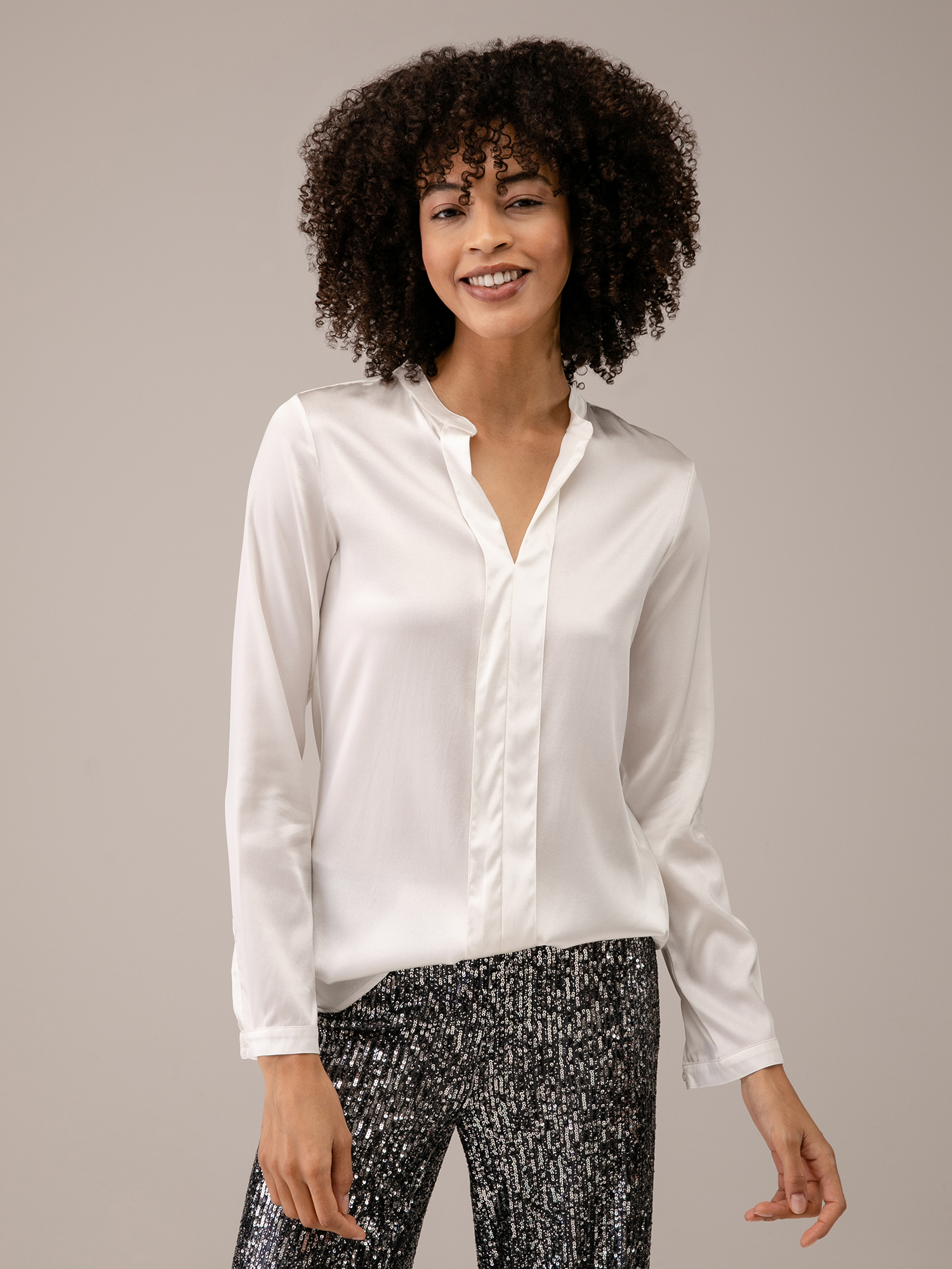 Detailansicht von Seidenbluse von DANIELS