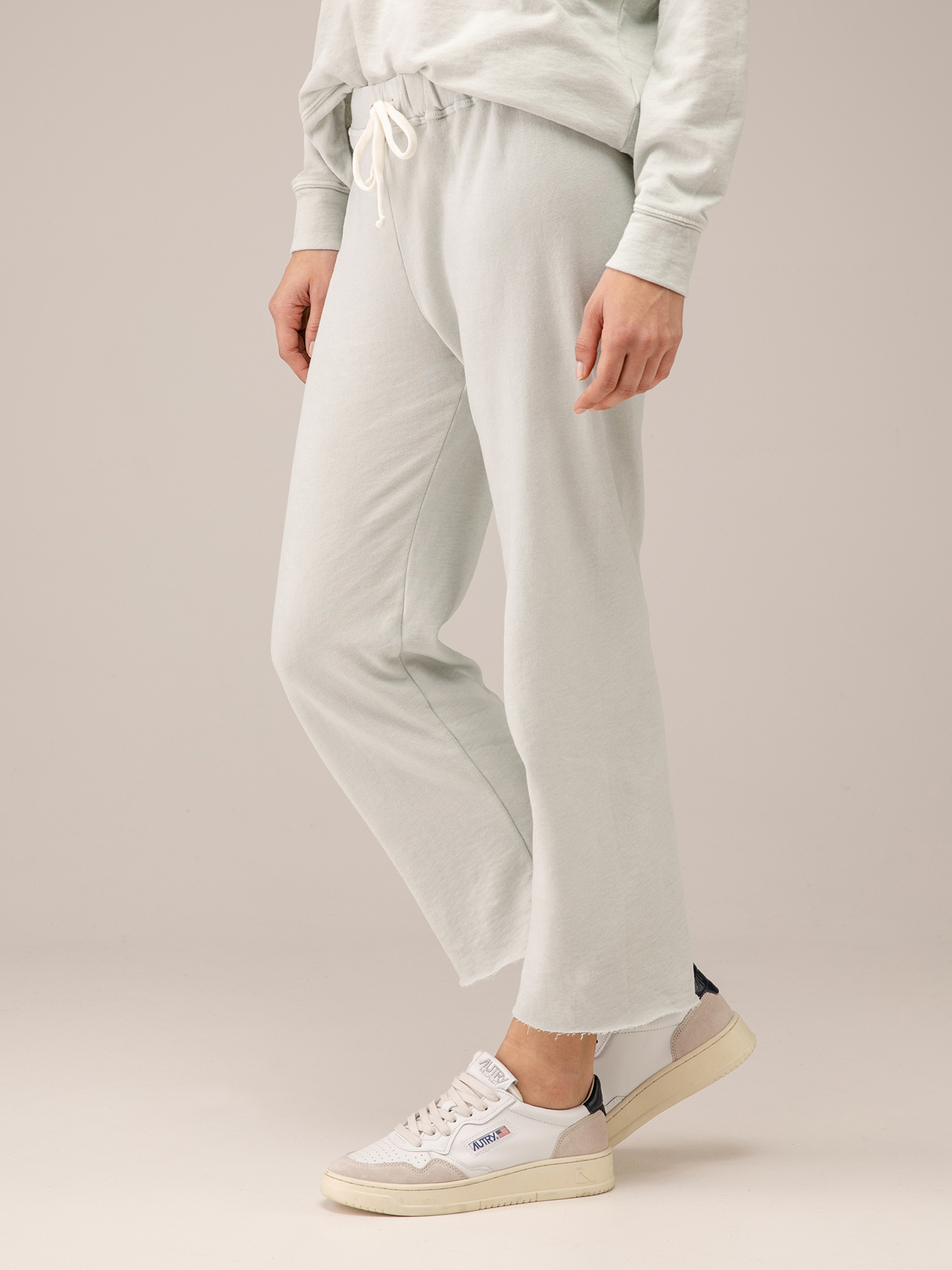 Detailansicht von Sweathose aus Baumwolle von JAMES PERSE