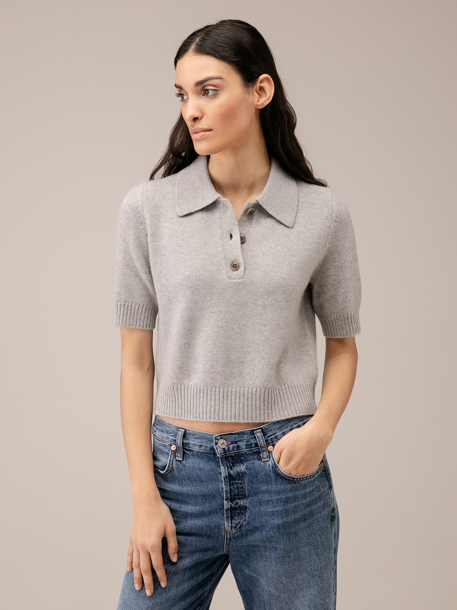 Detailansicht von Kurzarm-Pullover aus Cashmere von LISA YANG