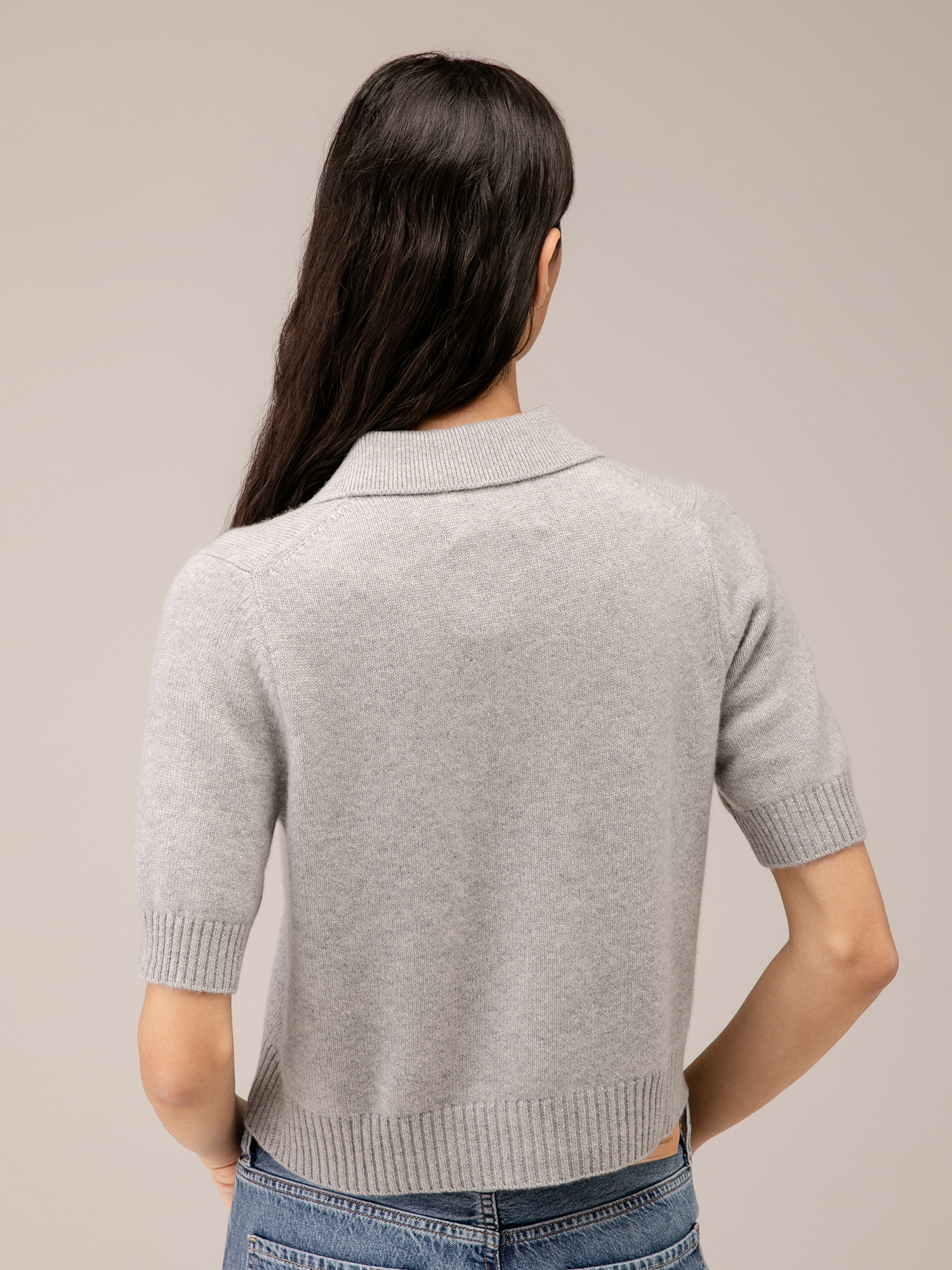 Detailansicht von Kurzarm-Pullover aus Cashmere von LISA YANG