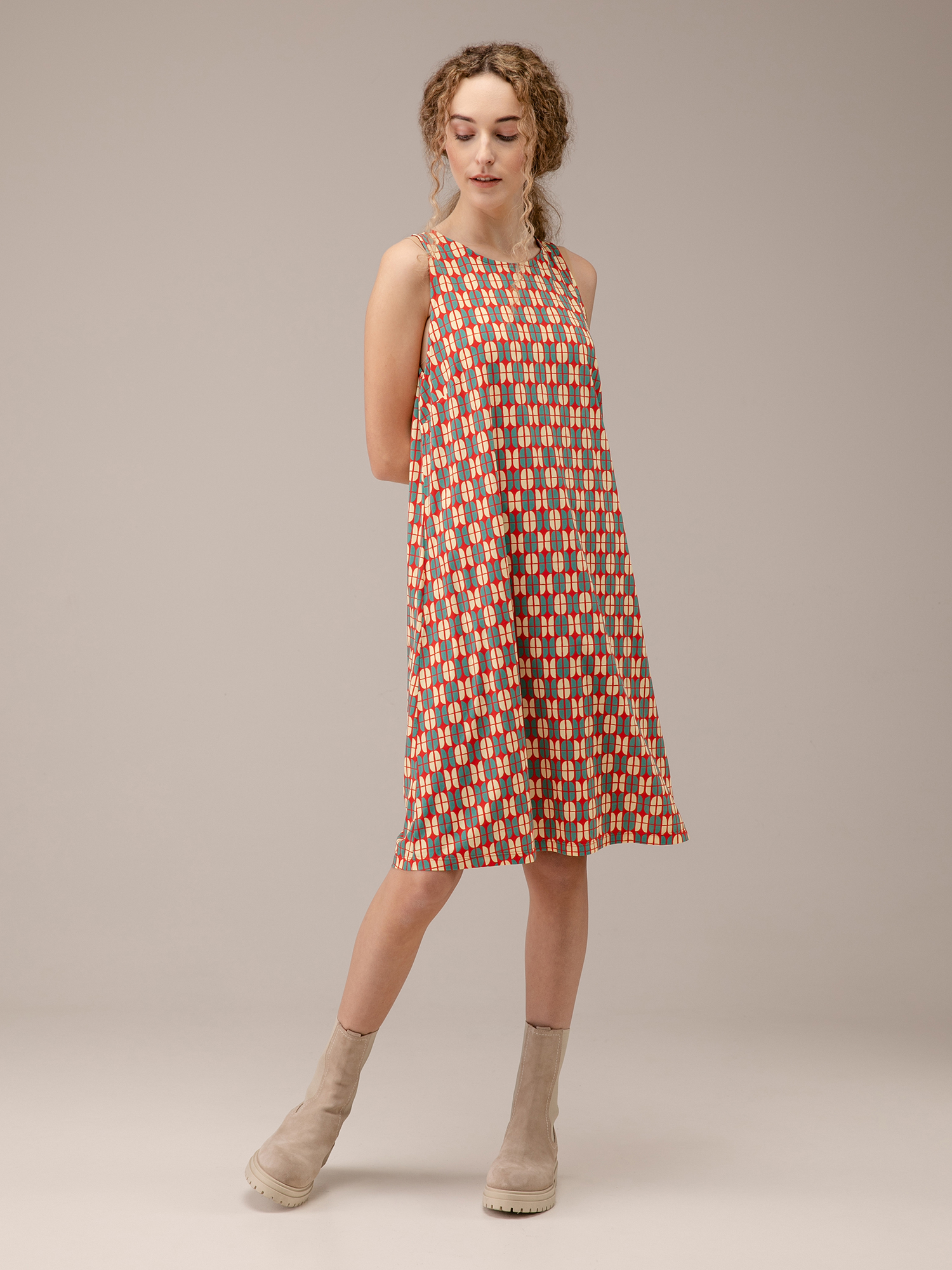 Detailansicht von Midi-Kleid von SIYU