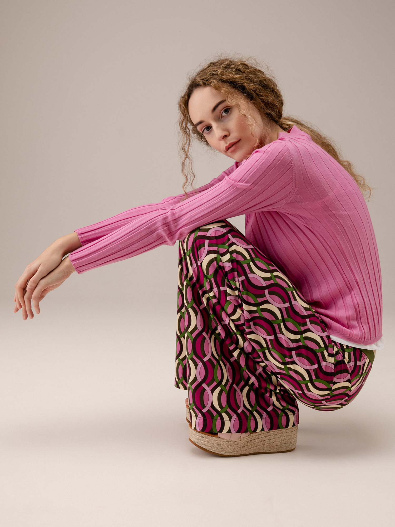 Detailansicht von Strickjacke aus Merinowolle von DANIELS