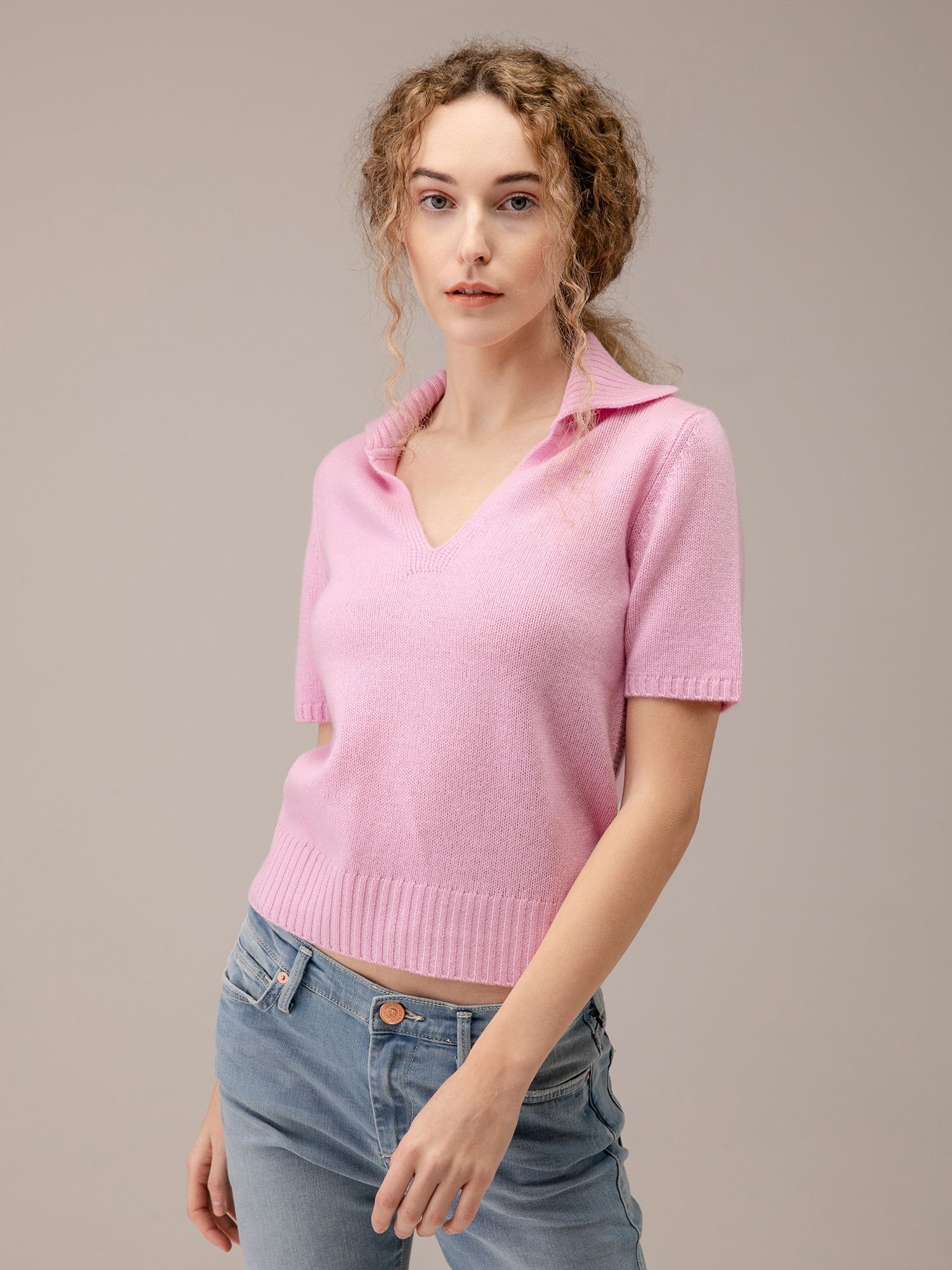 Detailansicht von Kurzarm-Pullover aus Schurwolle von ALLUDE