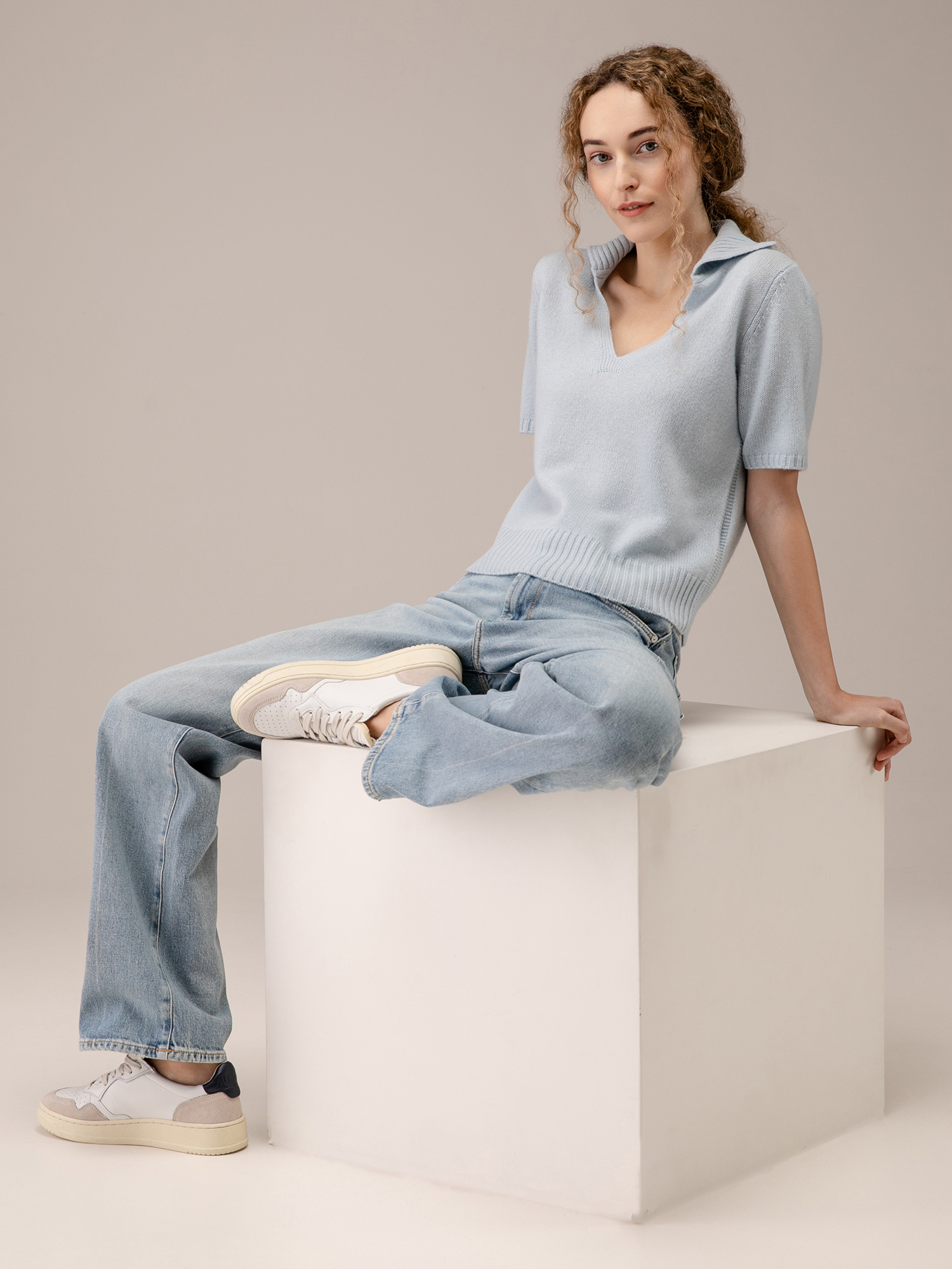 Detailansicht von Kurzarm-Pullover aus Schurwolle von ALLUDE