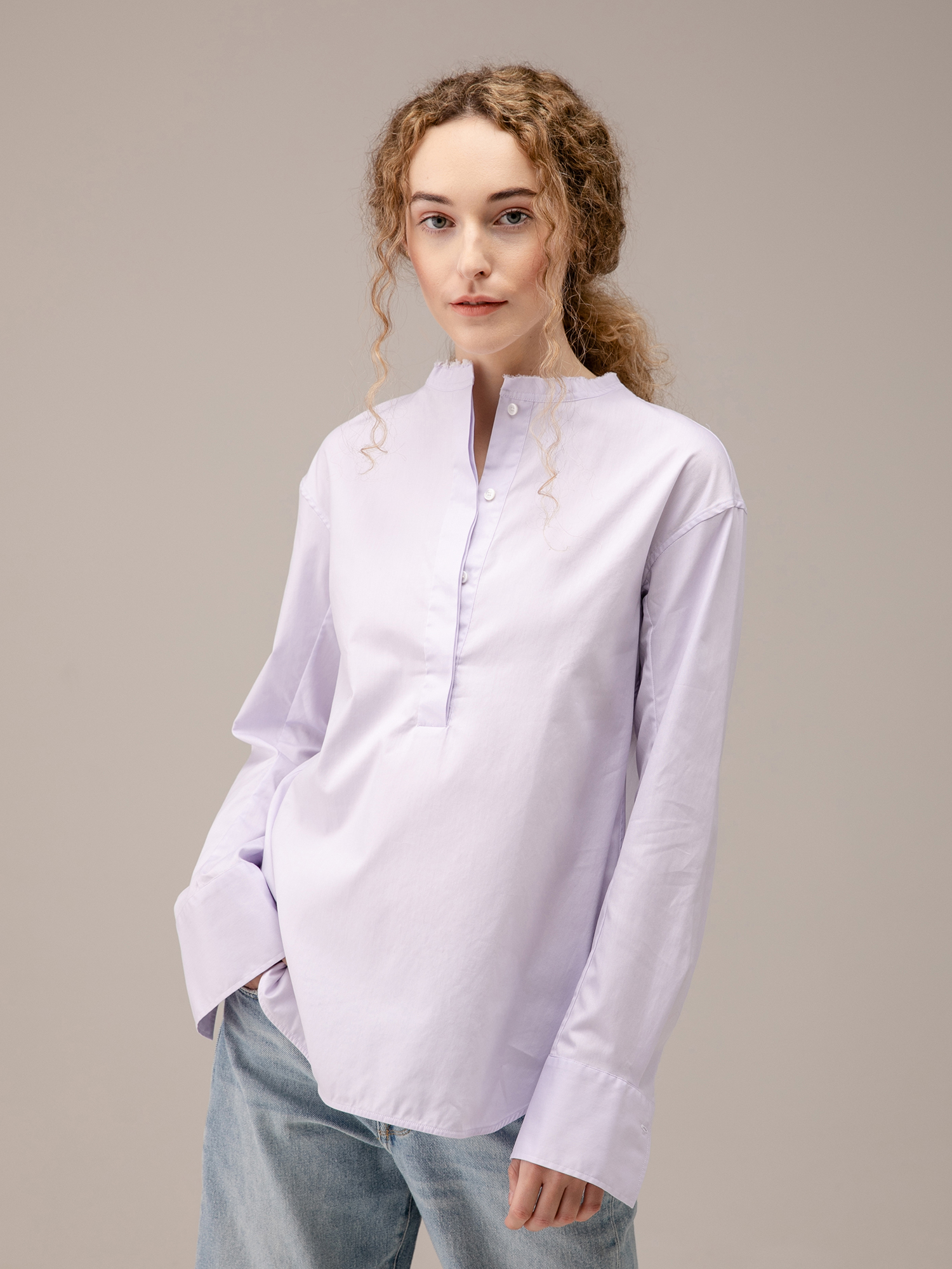 Detailansicht von Baumwollbluse von LIS LAREIDA