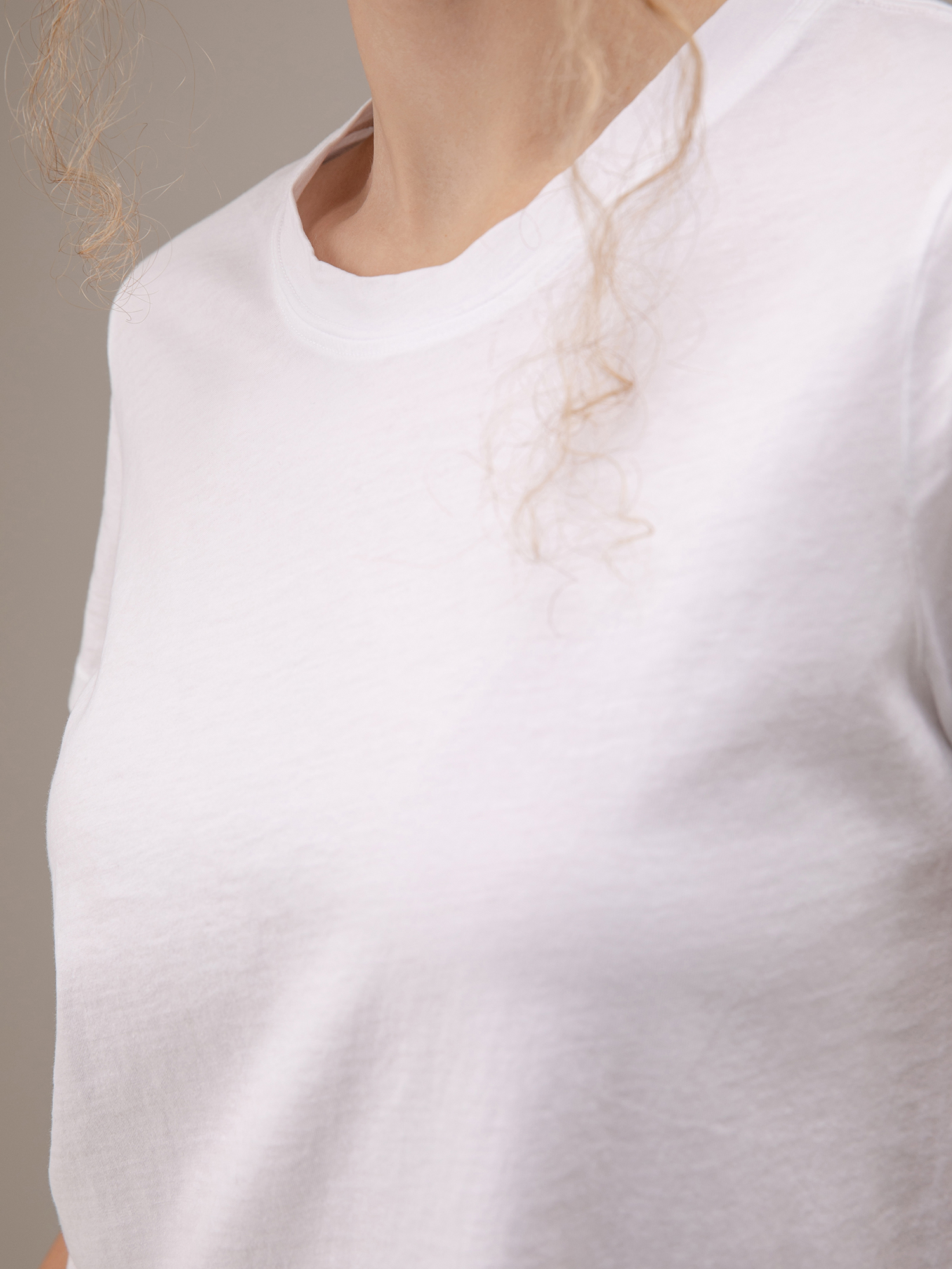 Detailansicht von T-Shirt aus Baumwolle von JAMES PERSE