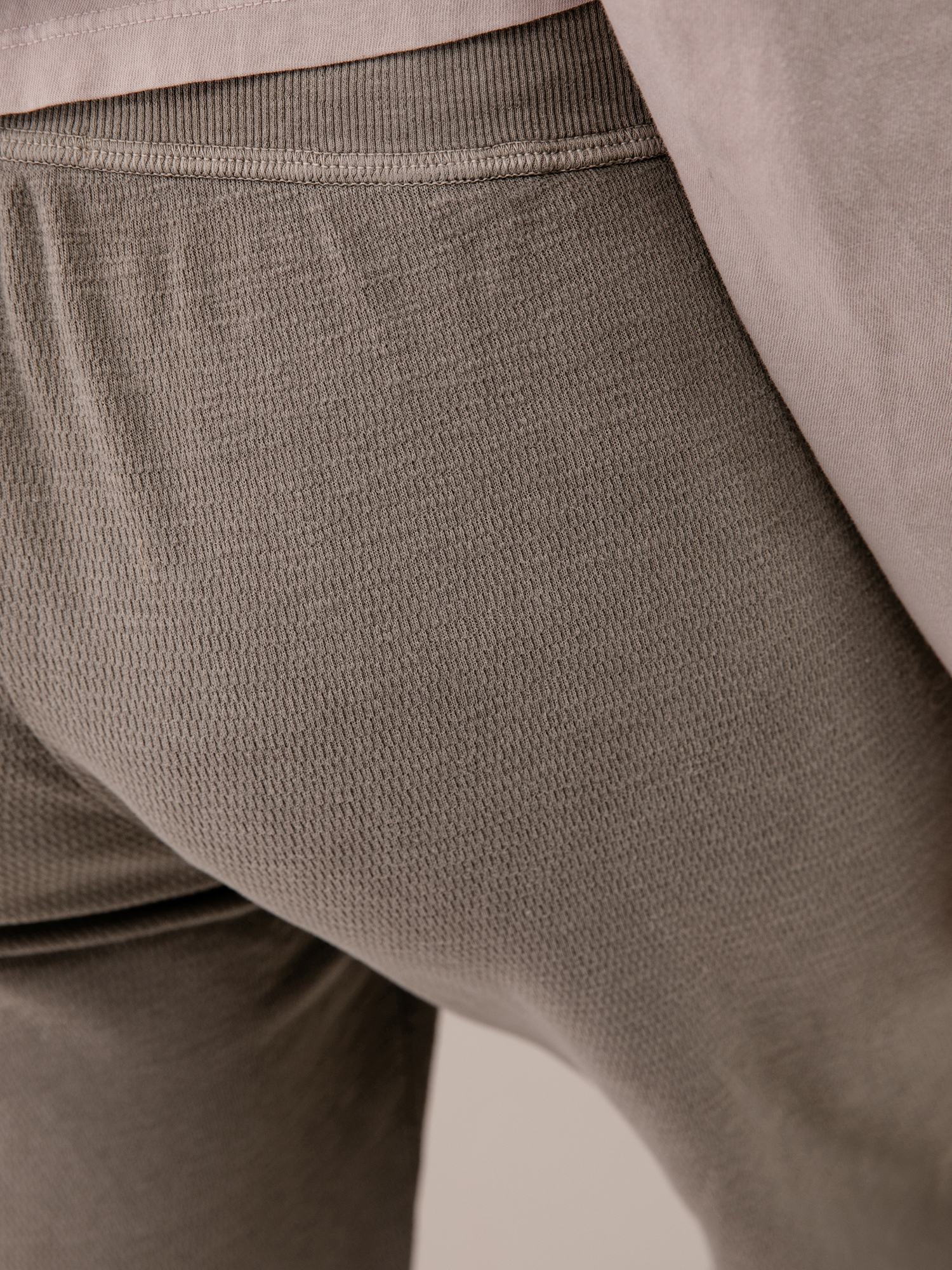 Detailansicht von Lässige Sweathose von JAMES PERSE