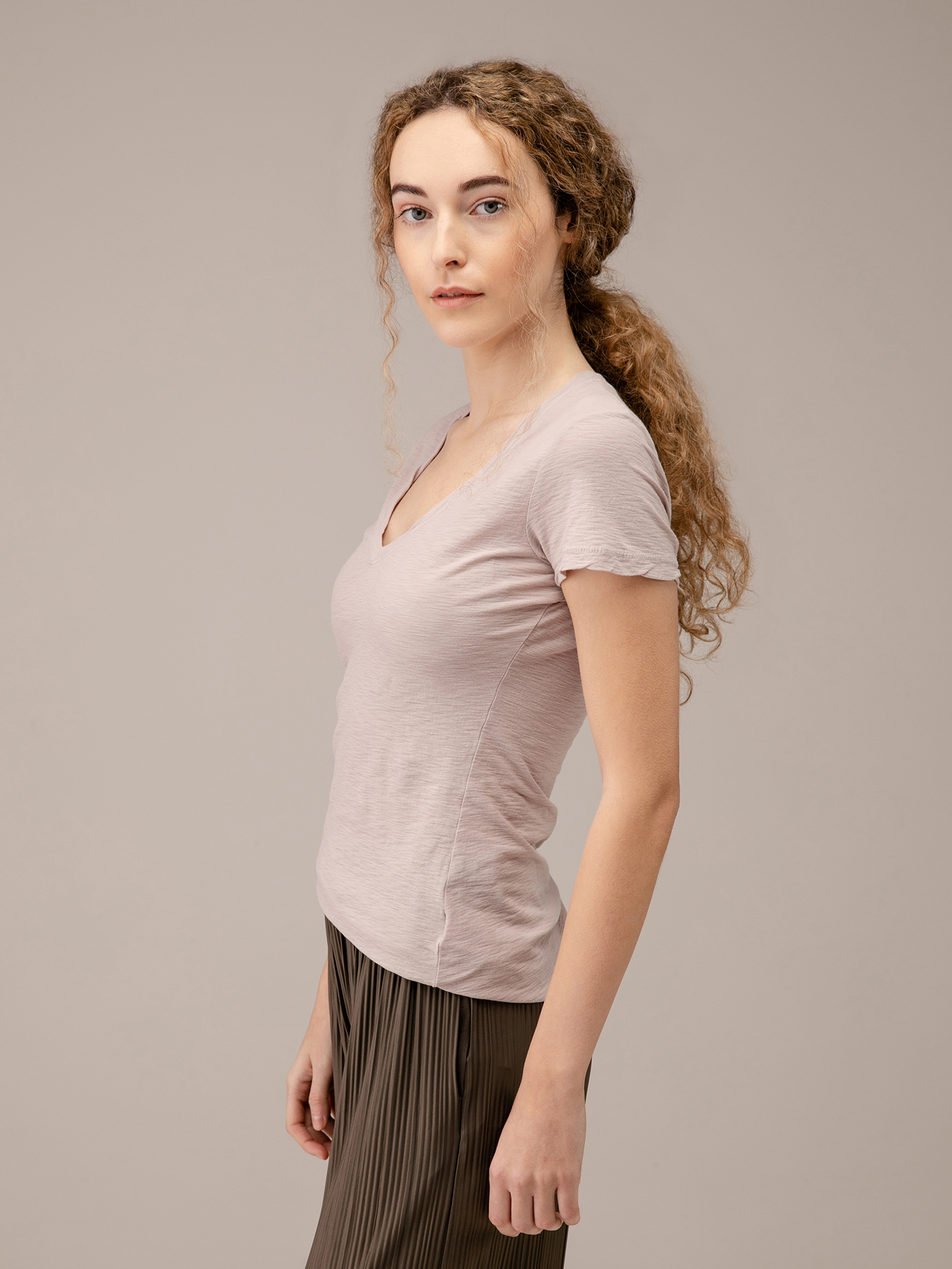 Detailansicht von T-Shirt aus Baumwolle von JAMES PERSE