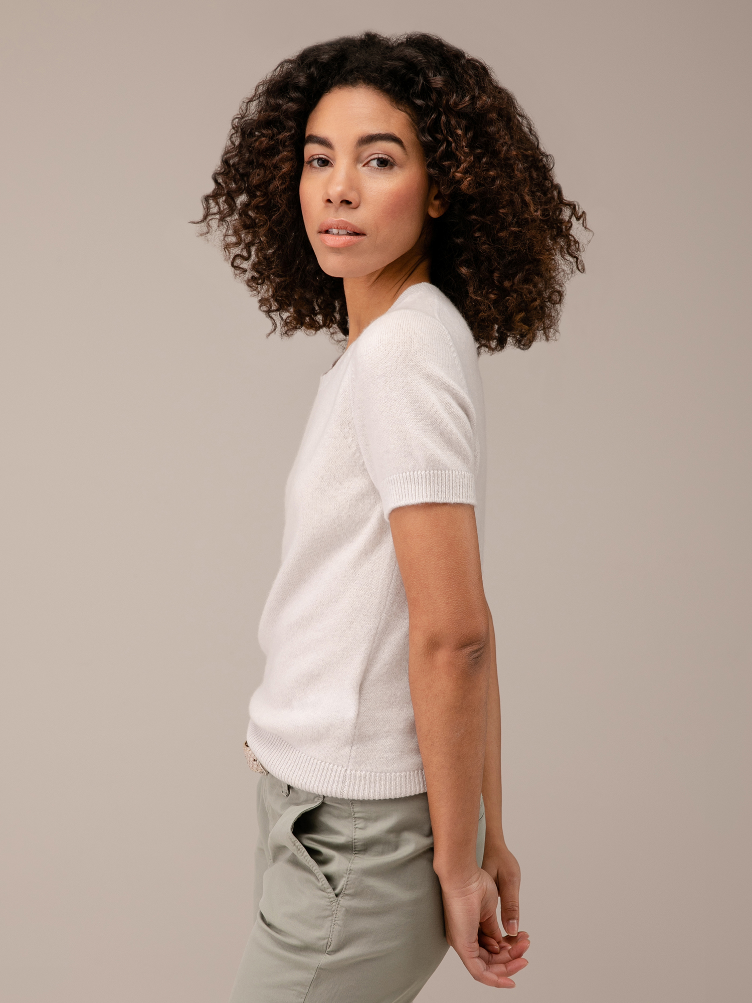 Detailansicht von Kurzarm-Pullover aus Cashmere von ALLUDE