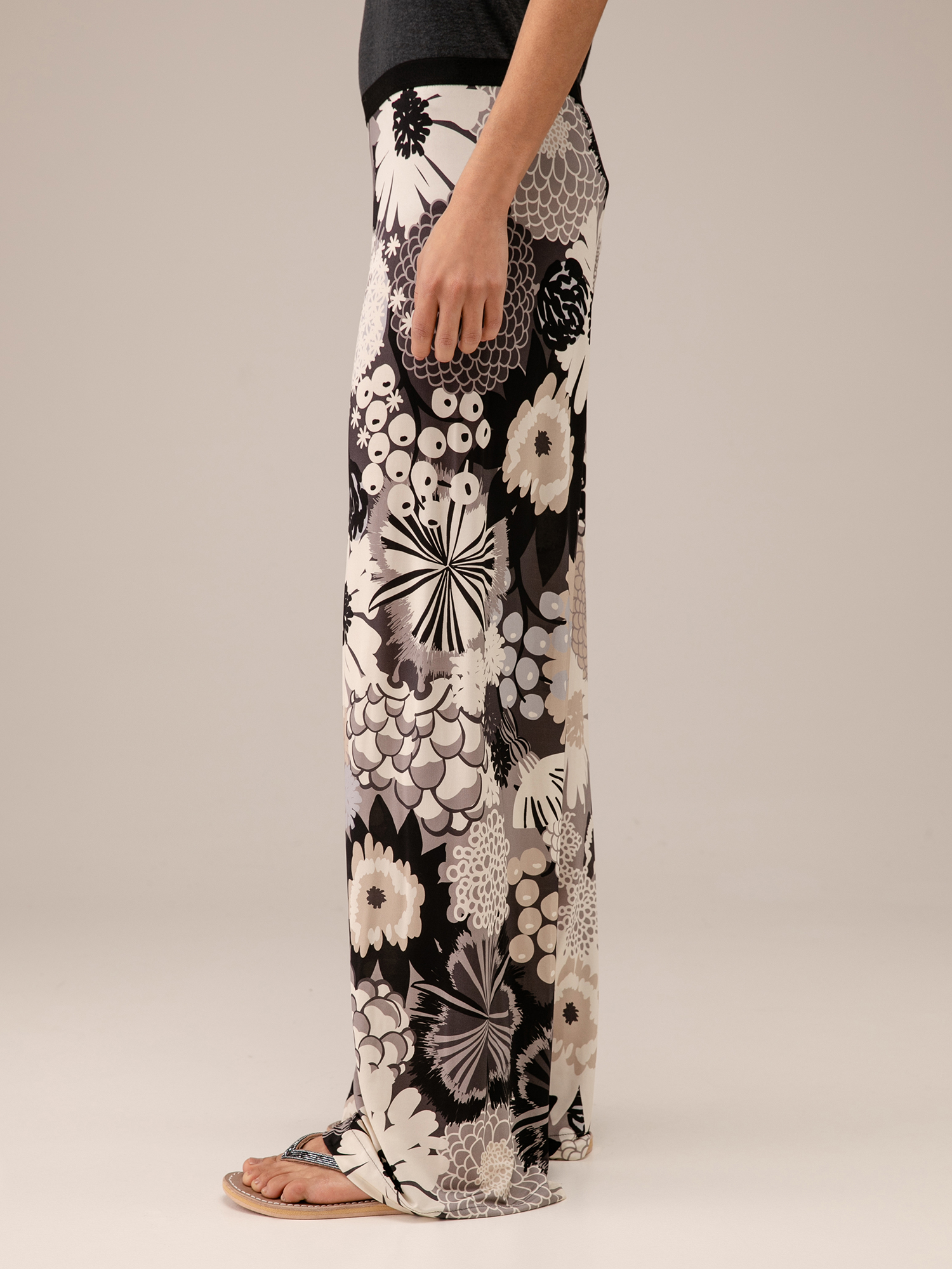 Detailansicht von Gemusterte Hose von SIYU