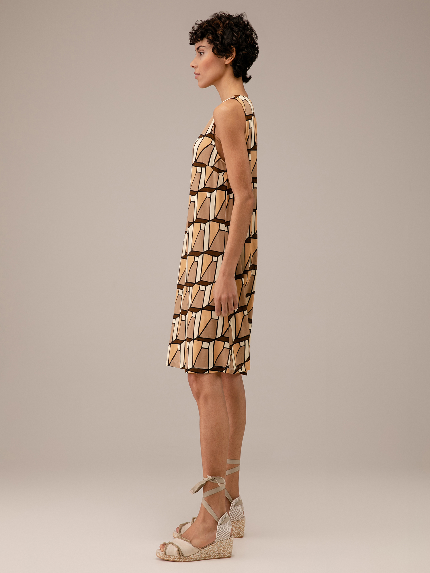 Detailansicht von Kurzes Kleid von SIYU