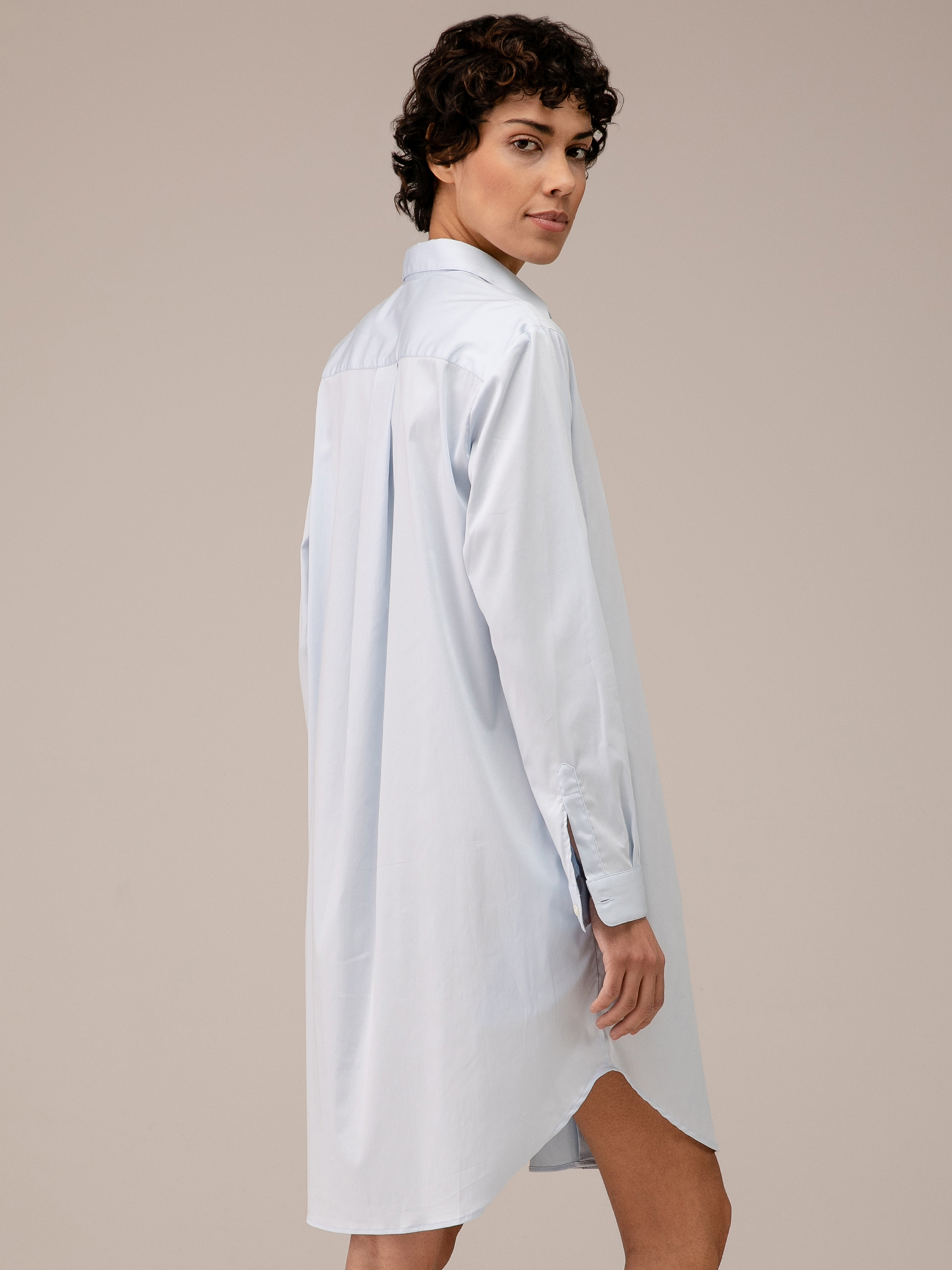 Detailansicht von Kurzes Blusenkleid aus Baumwolle von AGLINI