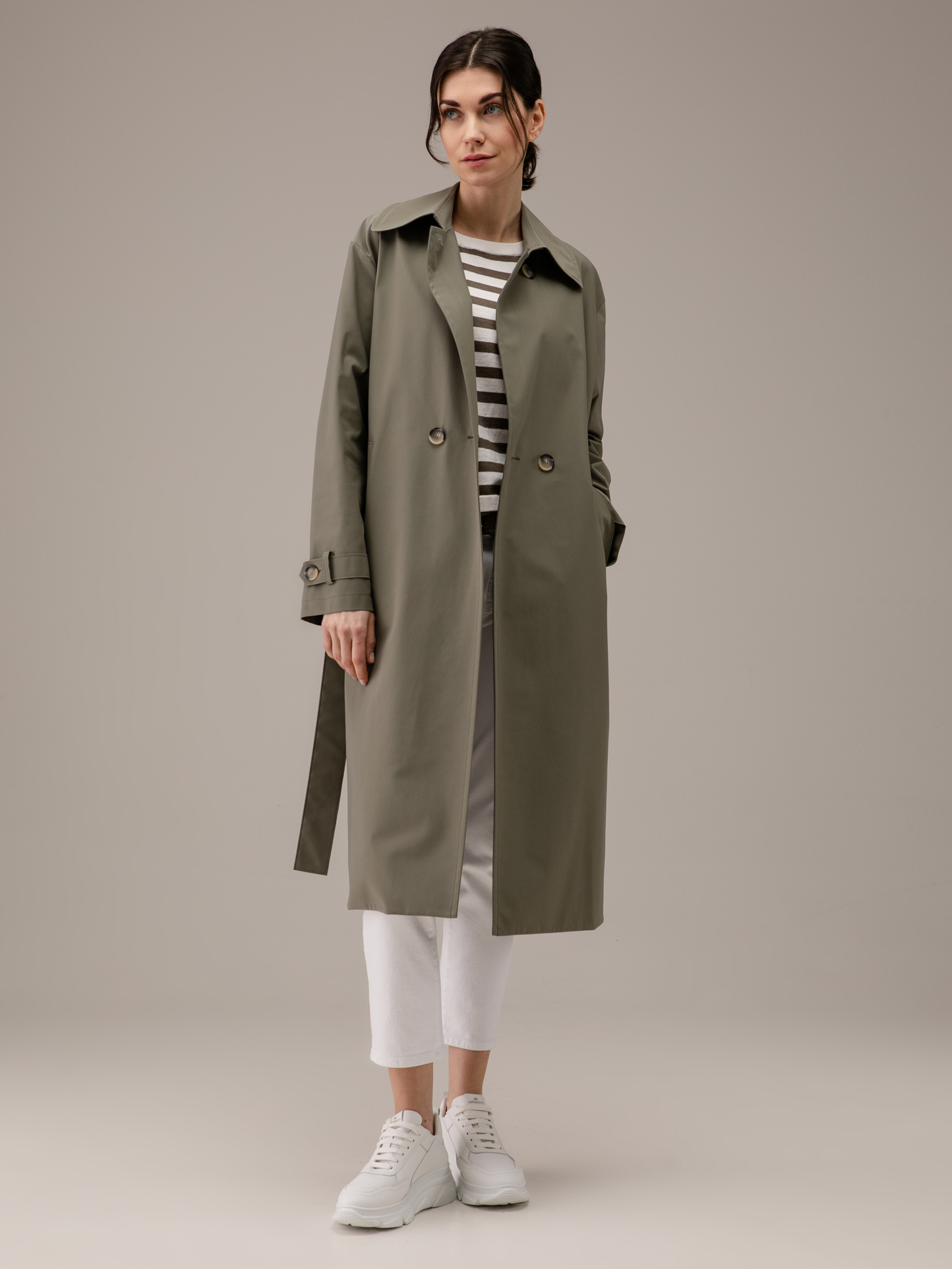 Detailansicht von Trenchcoat von HARRIS WHARF LONDON