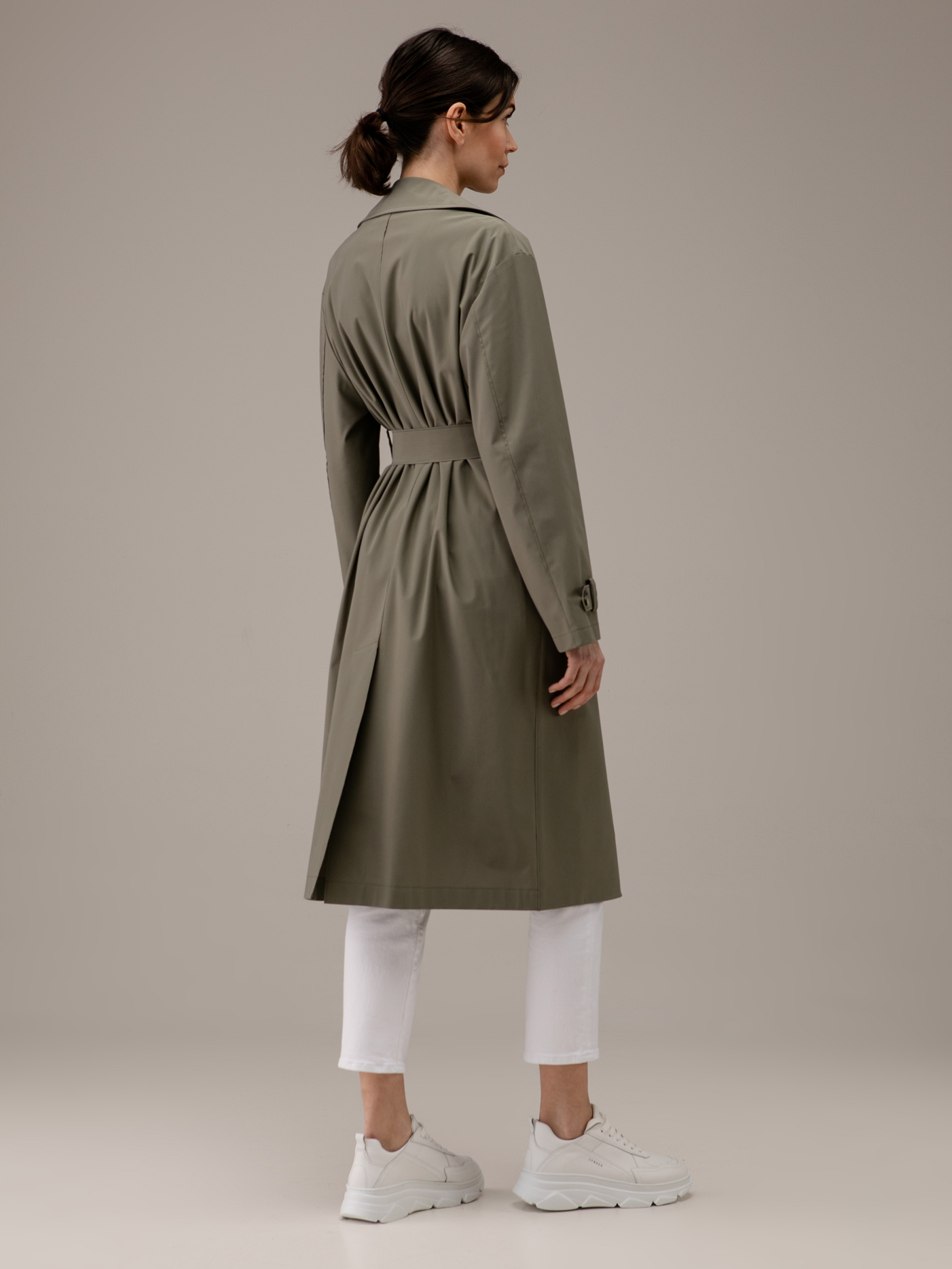 Detailansicht von Trenchcoat von HARRIS WHARF LONDON