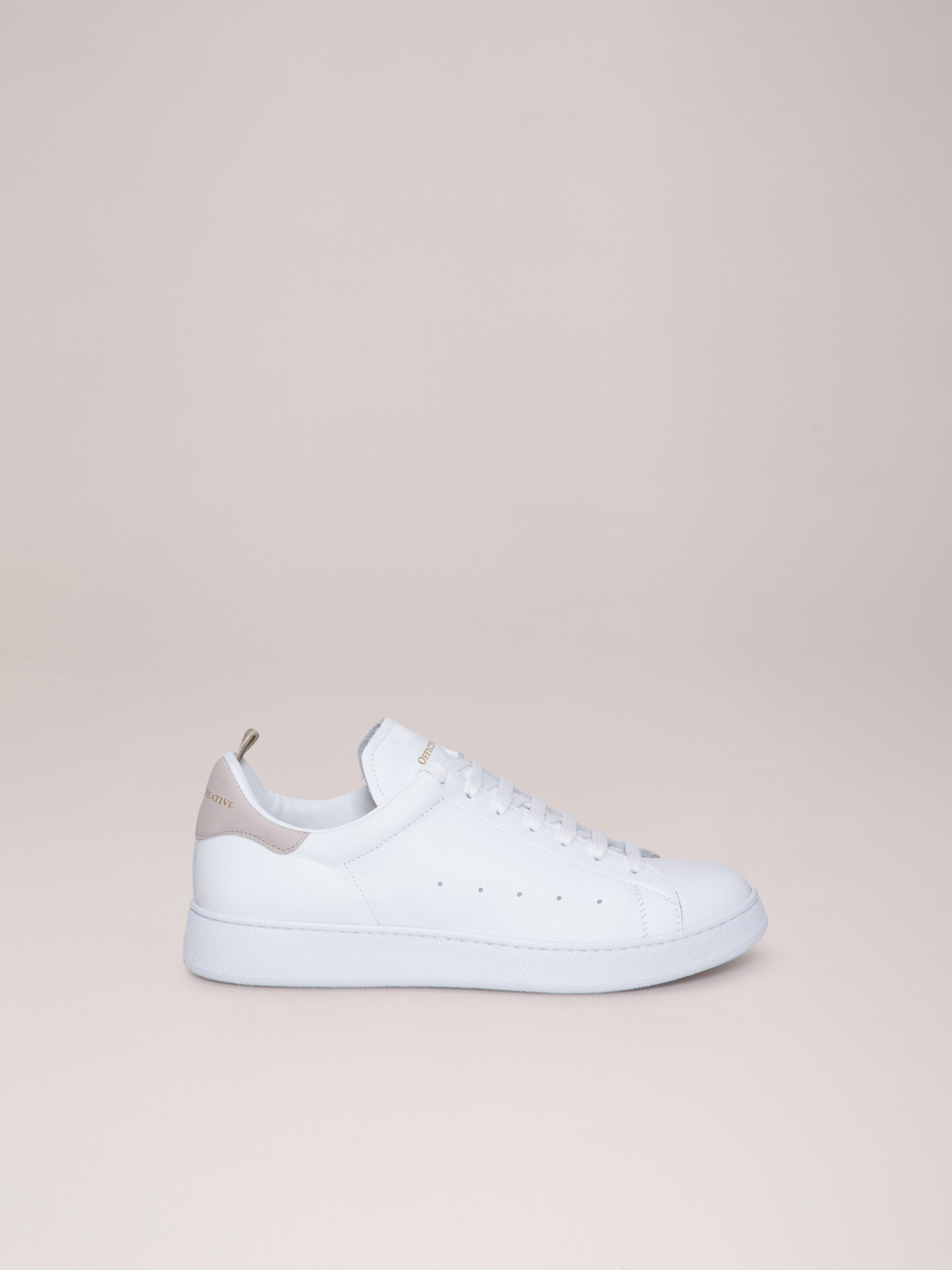 Detailansicht von Sneaker aus Leder von OFFICINE CREATIVE