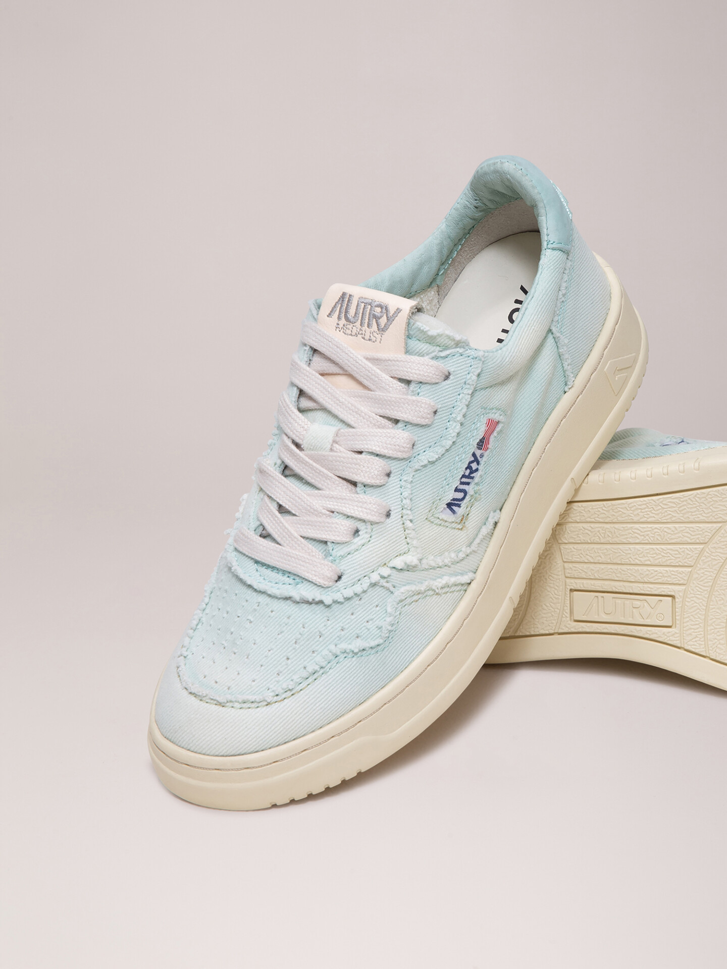 Detailansicht von Sneaker von AUTRY