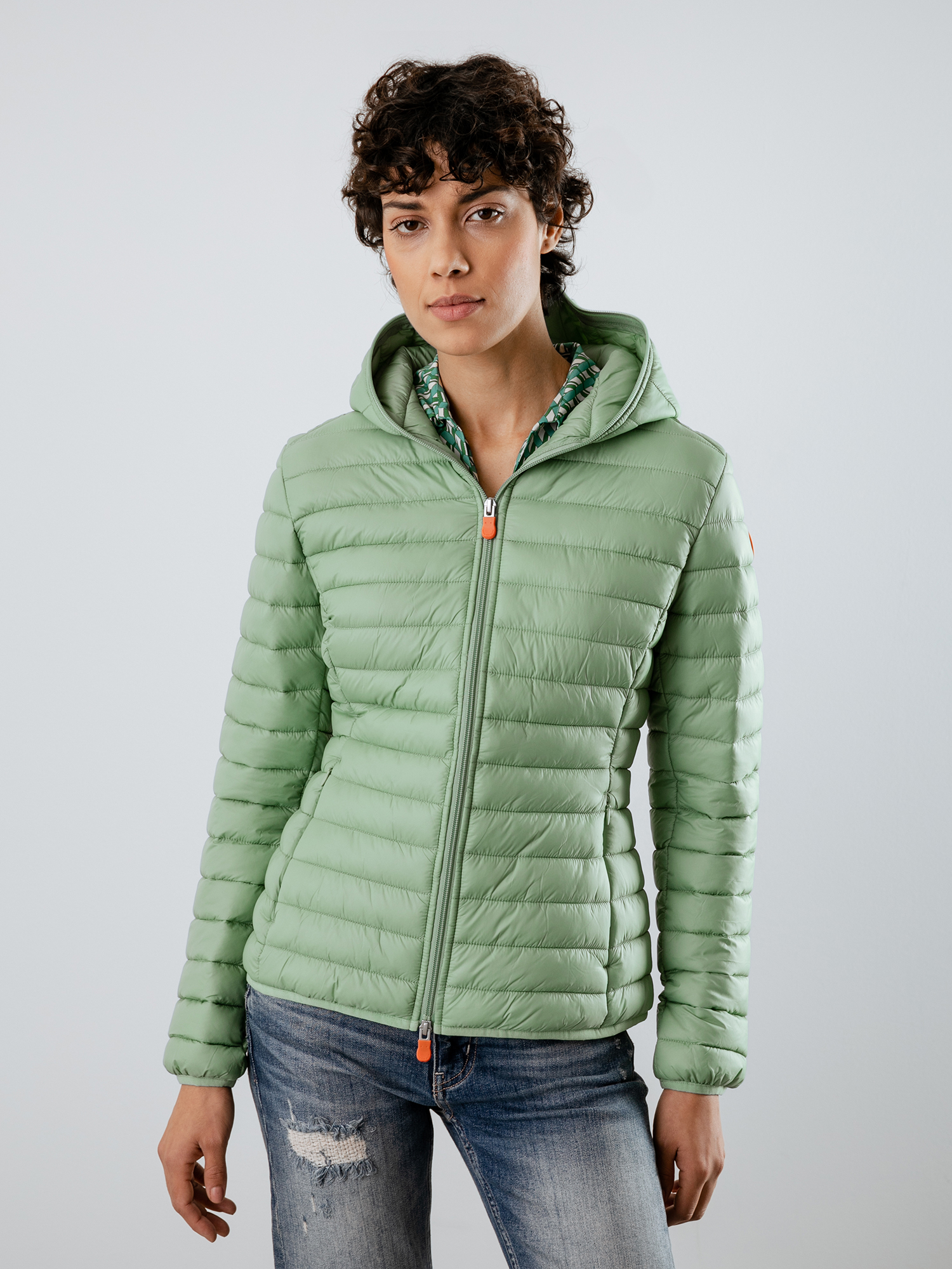 Detailansicht von Taillierte Steppjacke von SAVE THE DUCK