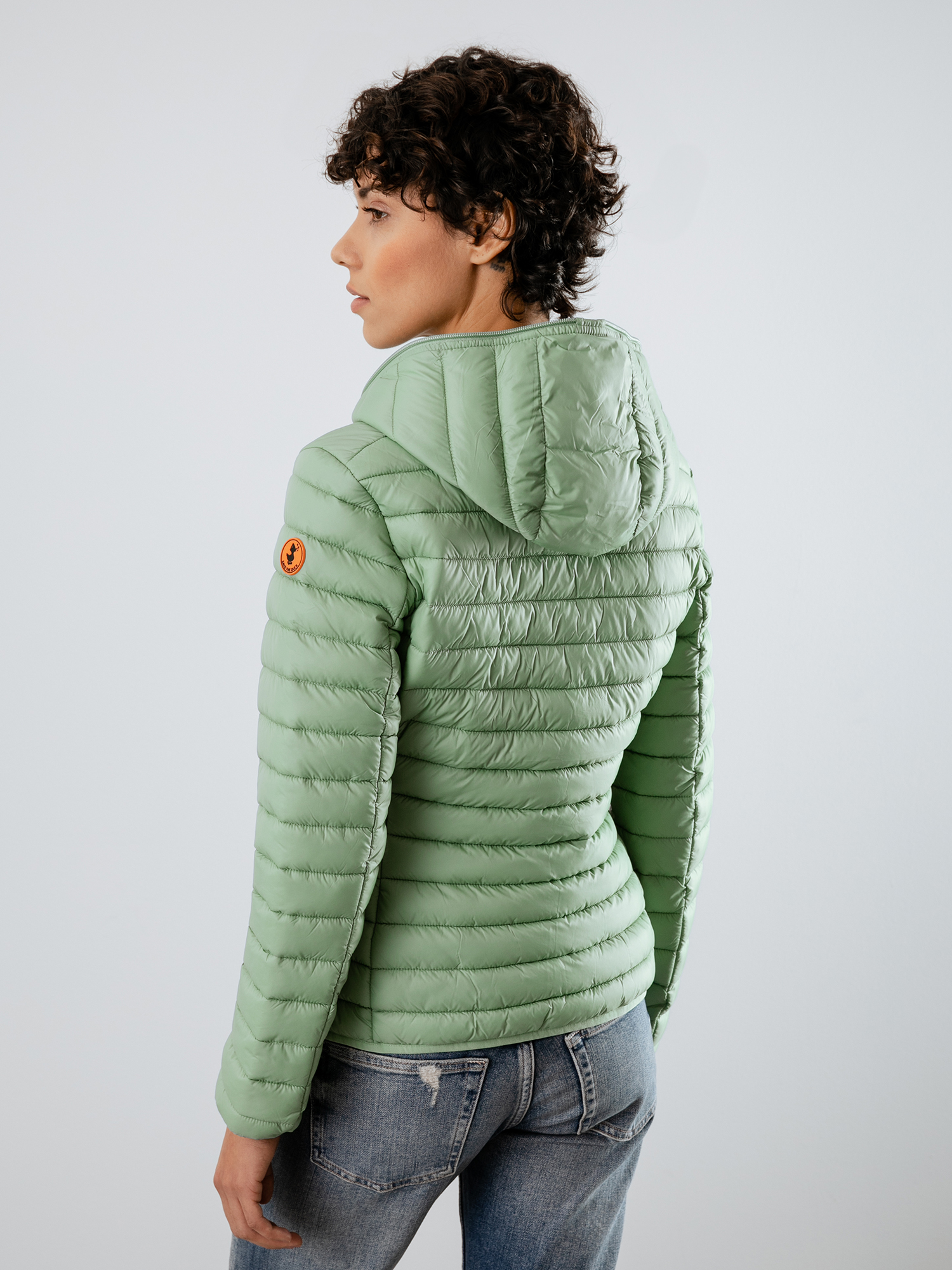 Detailansicht von Taillierte Steppjacke von SAVE THE DUCK