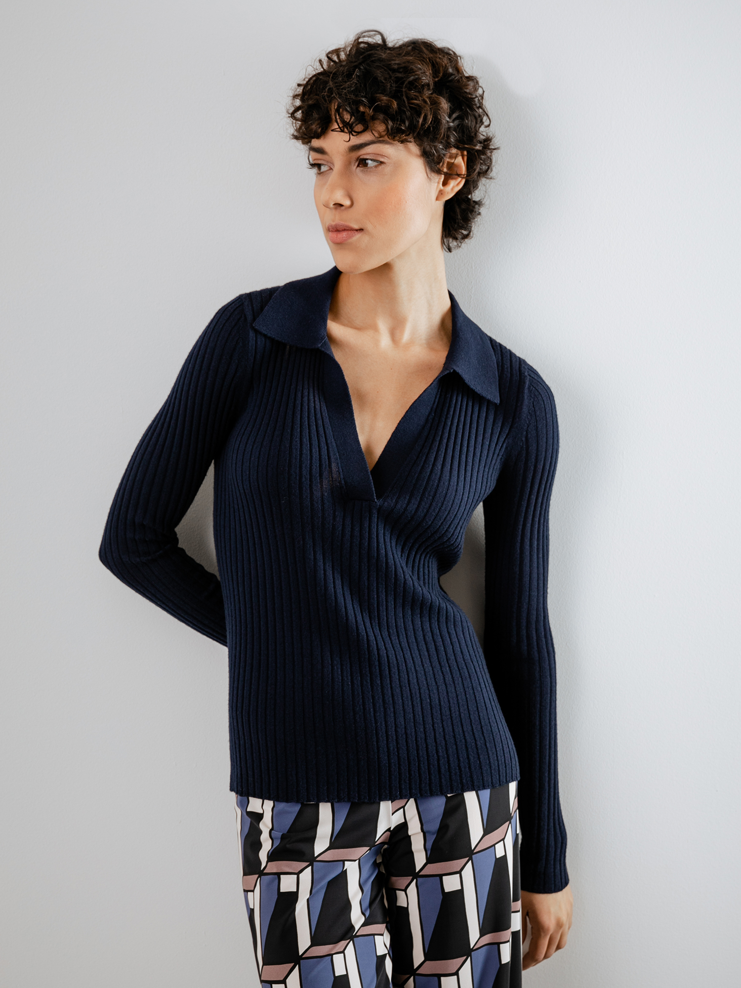 Detailansicht von Rippstrickpullover aus Merinowolle von DANIELS