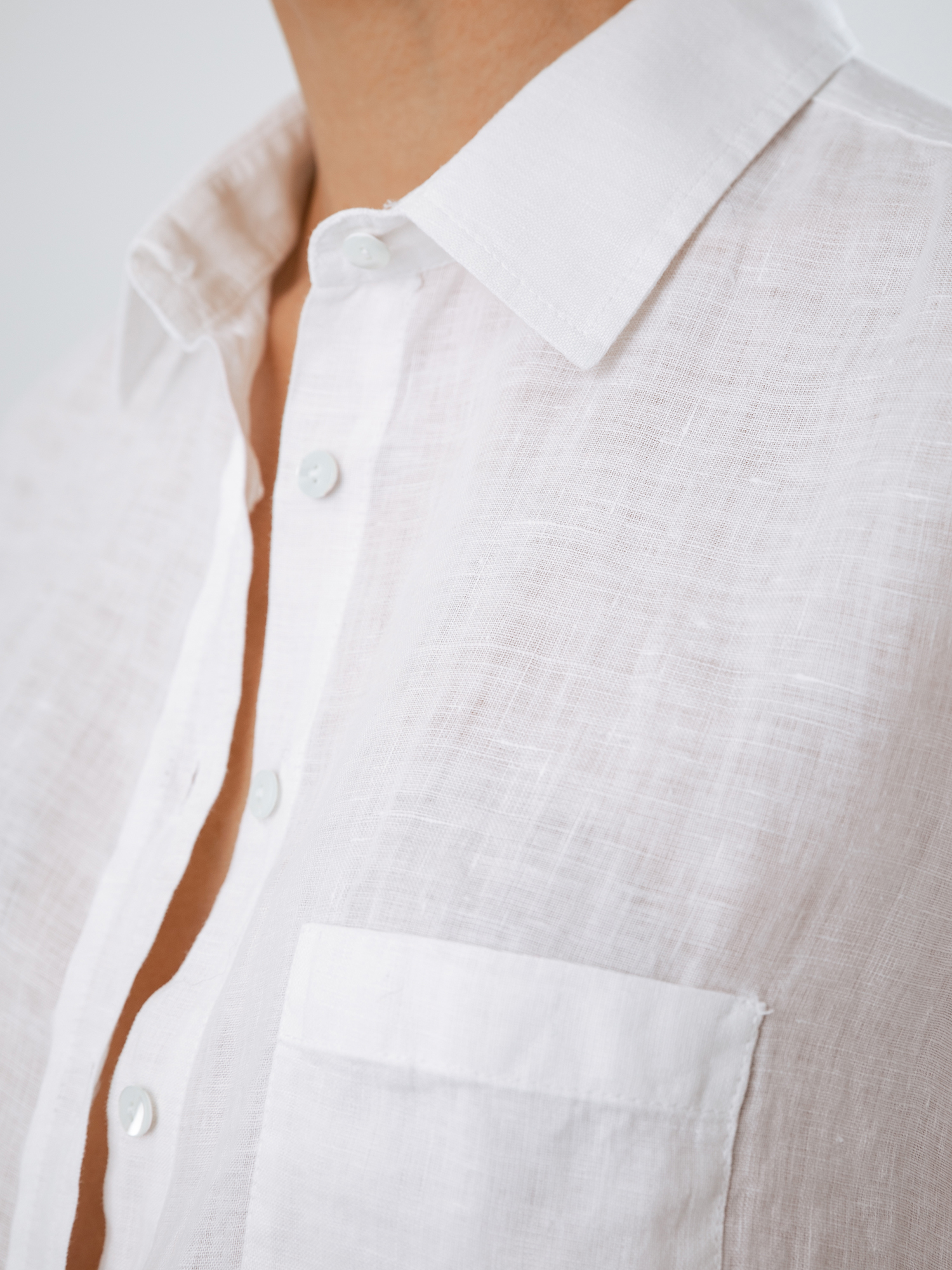 Detailansicht von Leinenbluse von ANTONELLI