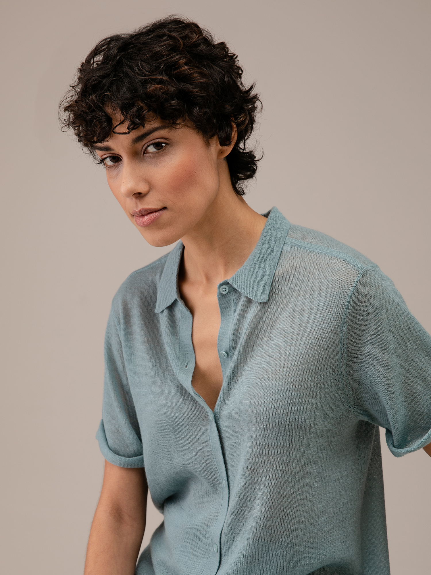 Detailansicht von Kurzarm-Pullover aus Cashmere von DANIELS