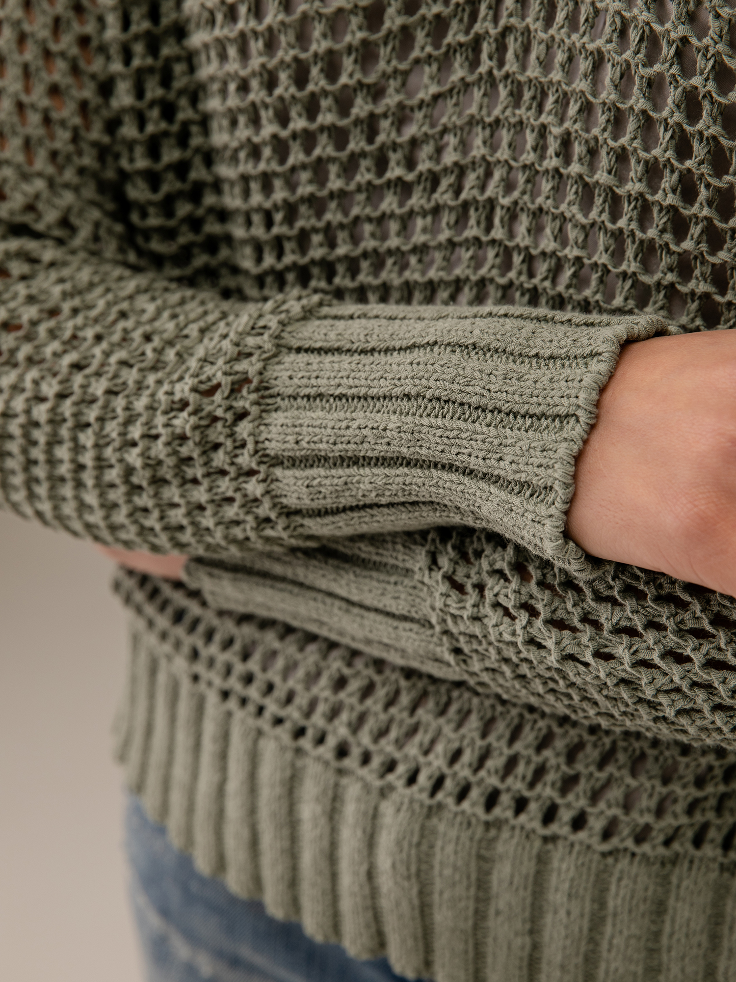Detailansicht von Pullover mit Lochstrick von DANIELS