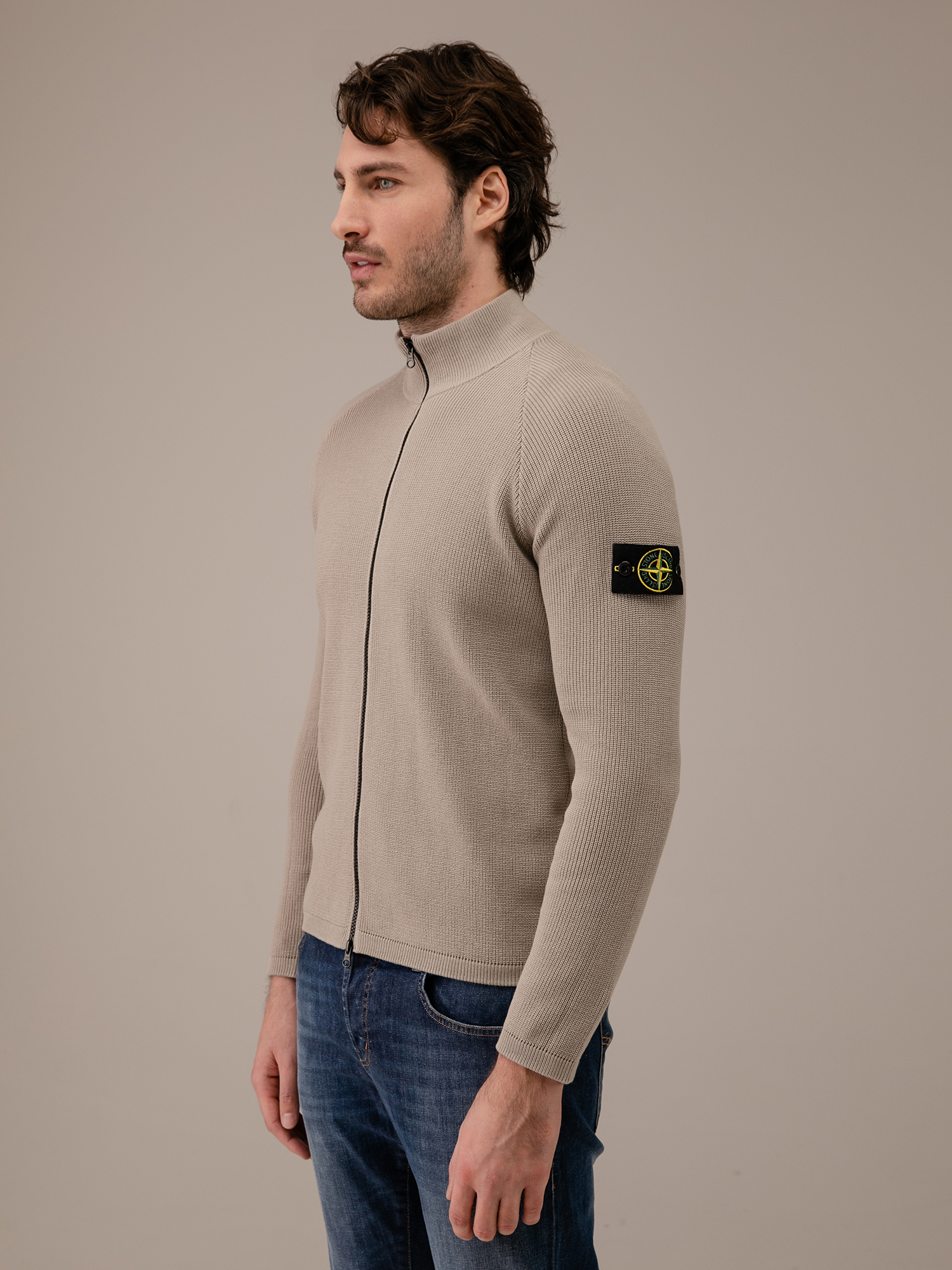 Detailansicht von Strickjacke aus Baumwolle von STONE ISLAND