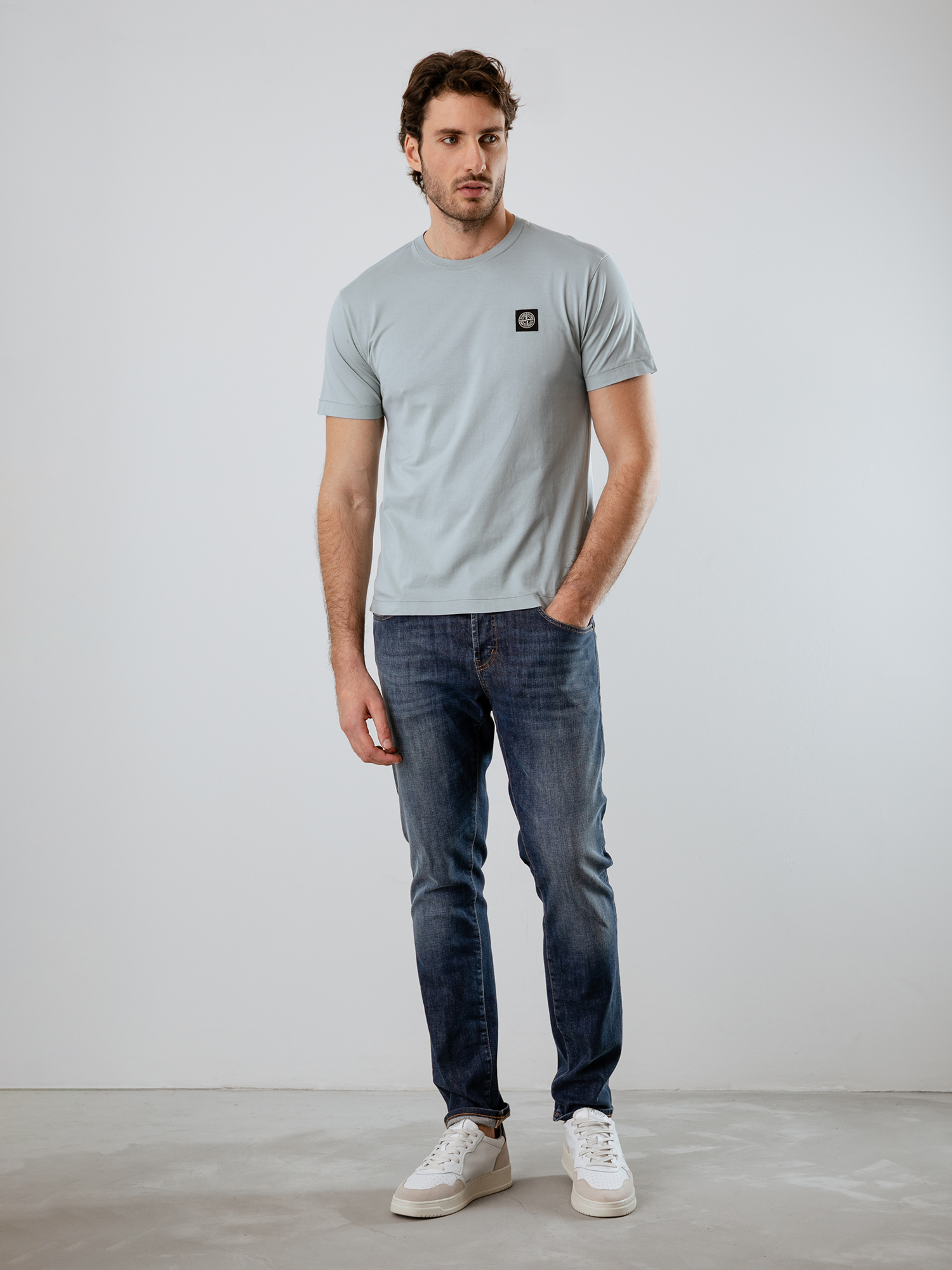 Detailansicht von T-Shirt aus Baumwolle von STONE ISLAND