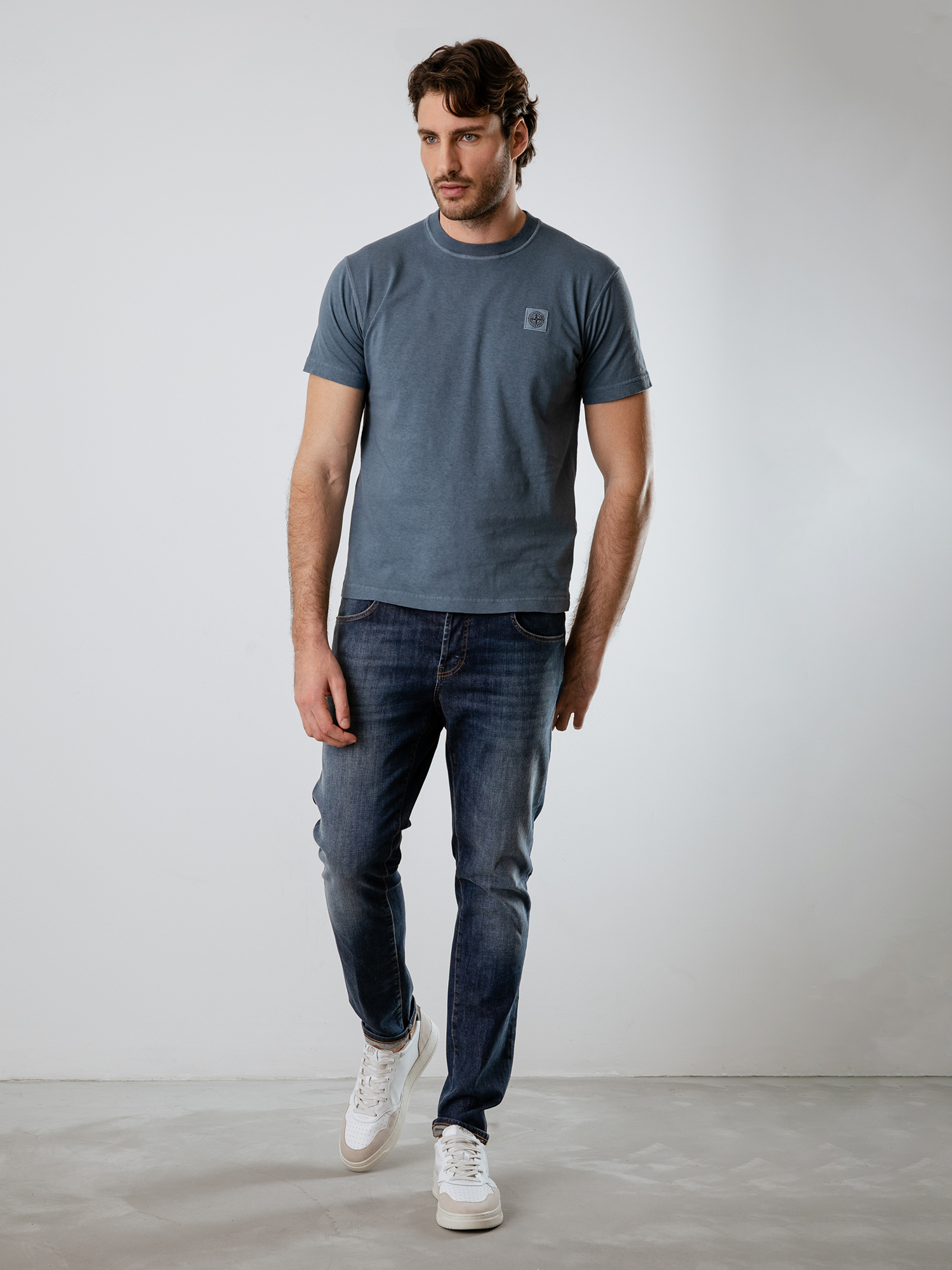 Detailansicht von T-Shirt aus Baumwolle von STONE ISLAND