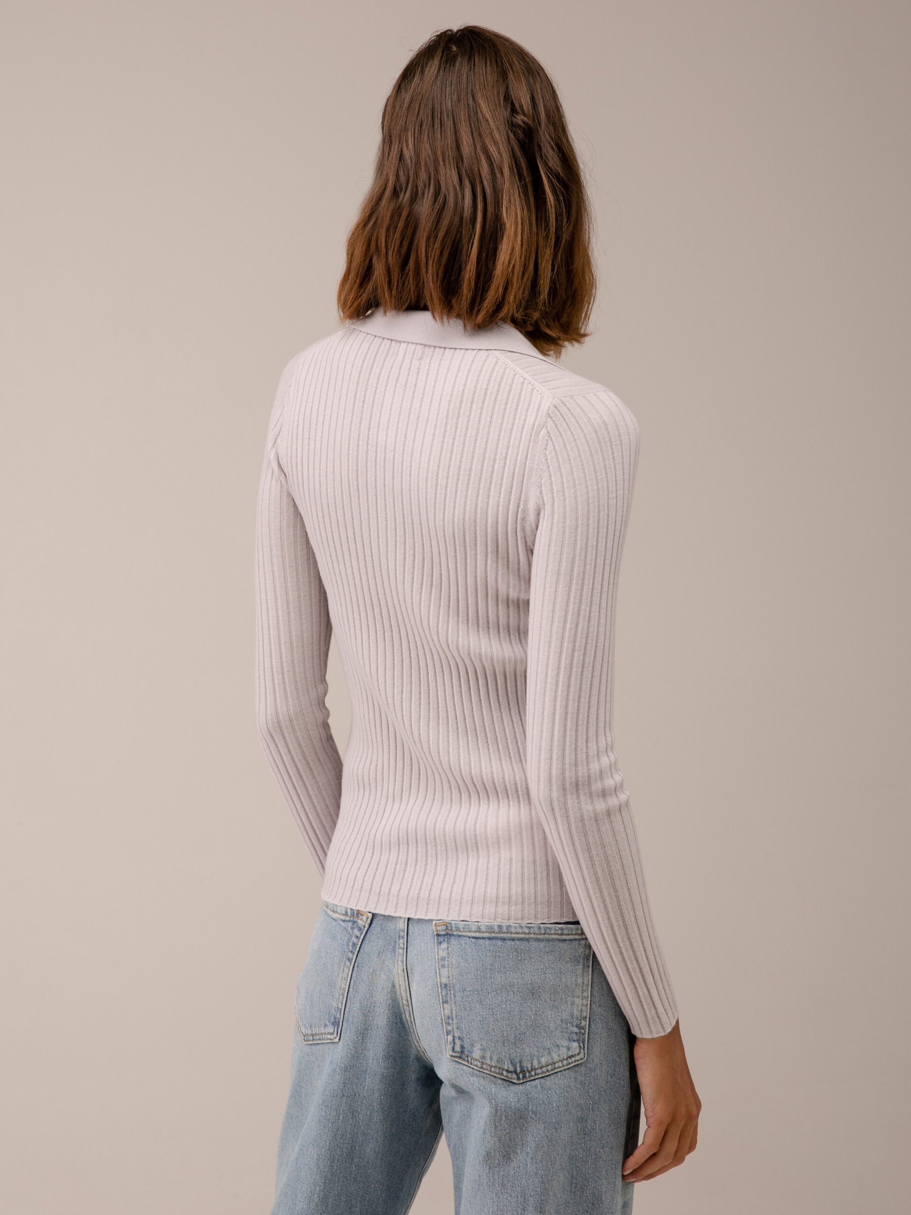 Detailansicht von Rippstrickpullover aus Merinowolle von DANIELS