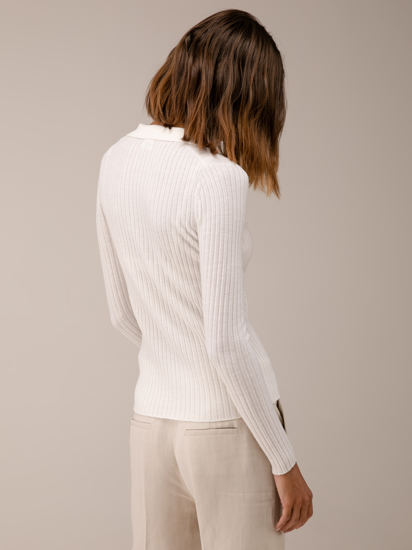 Detailansicht von Rippstrickpullover aus Merinowolle von DANIELS