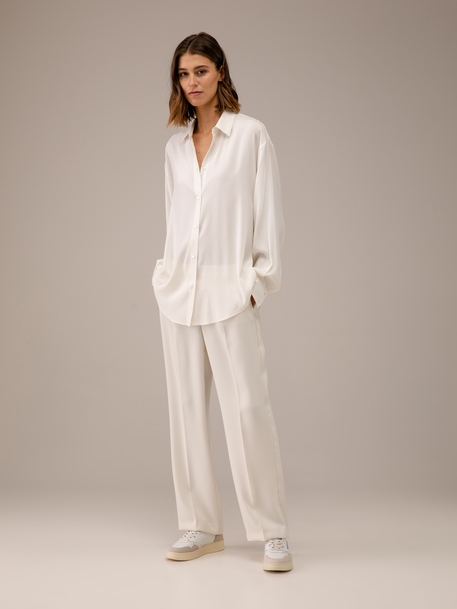 Detailansicht von Seidenbluse von HER SHIRT