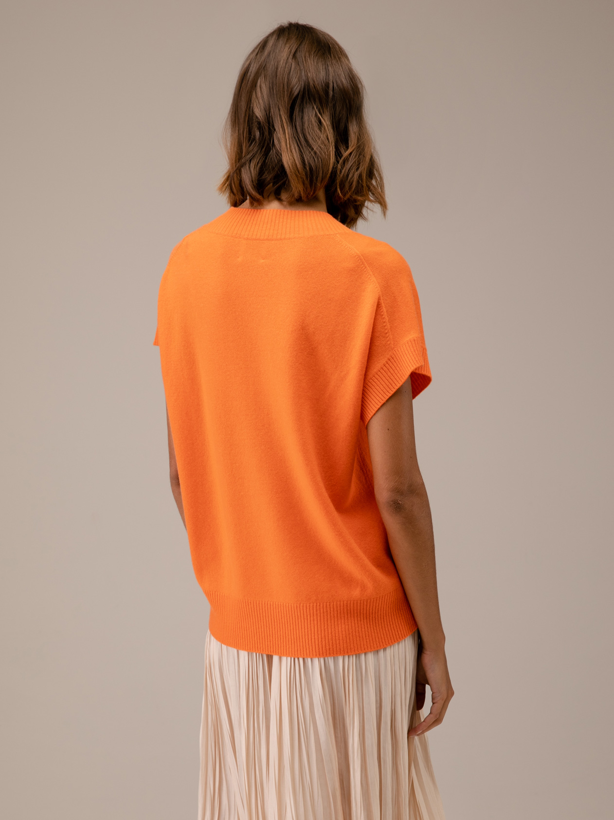 Detailansicht von Pullunder aus Schurwolle von ALLUDE